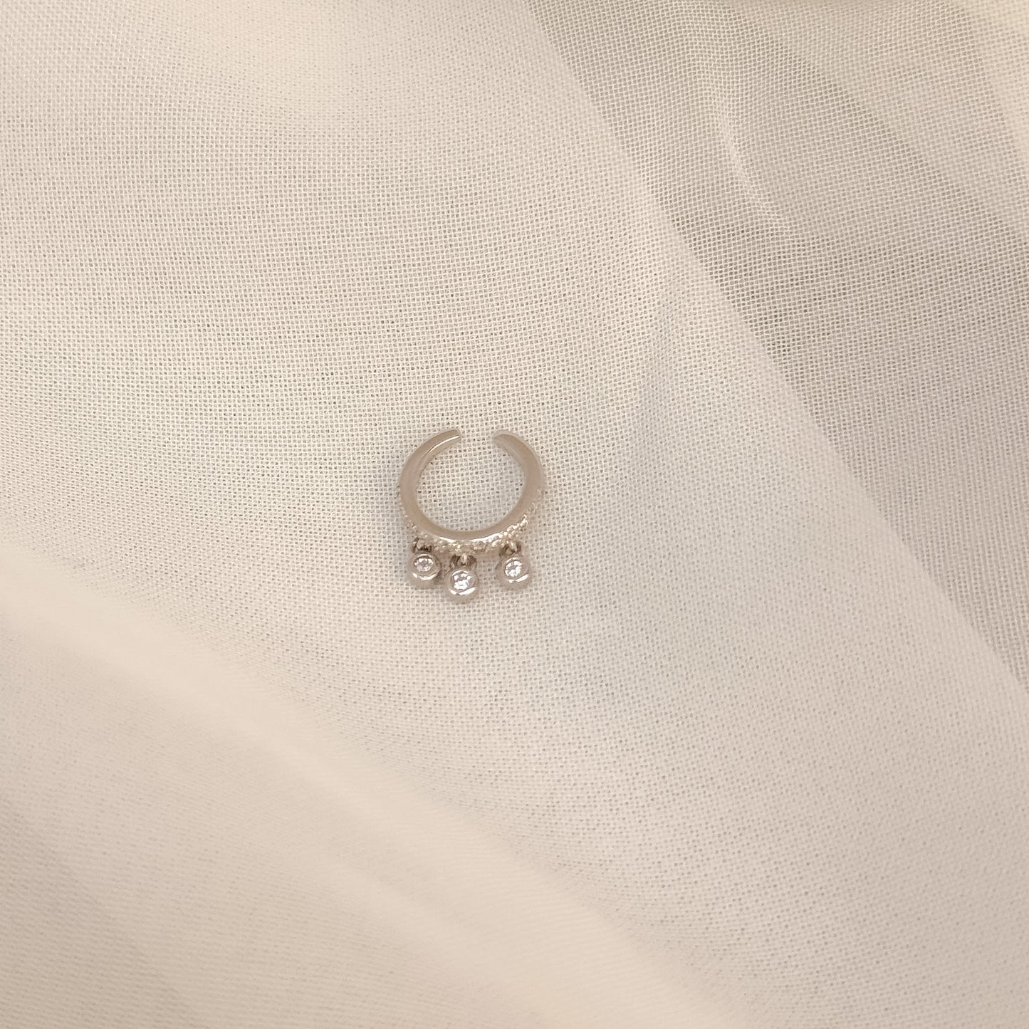 Earcuff zirconi bianchi punti luce tondi pendenti in argento bianco - Lumiere Bijoux