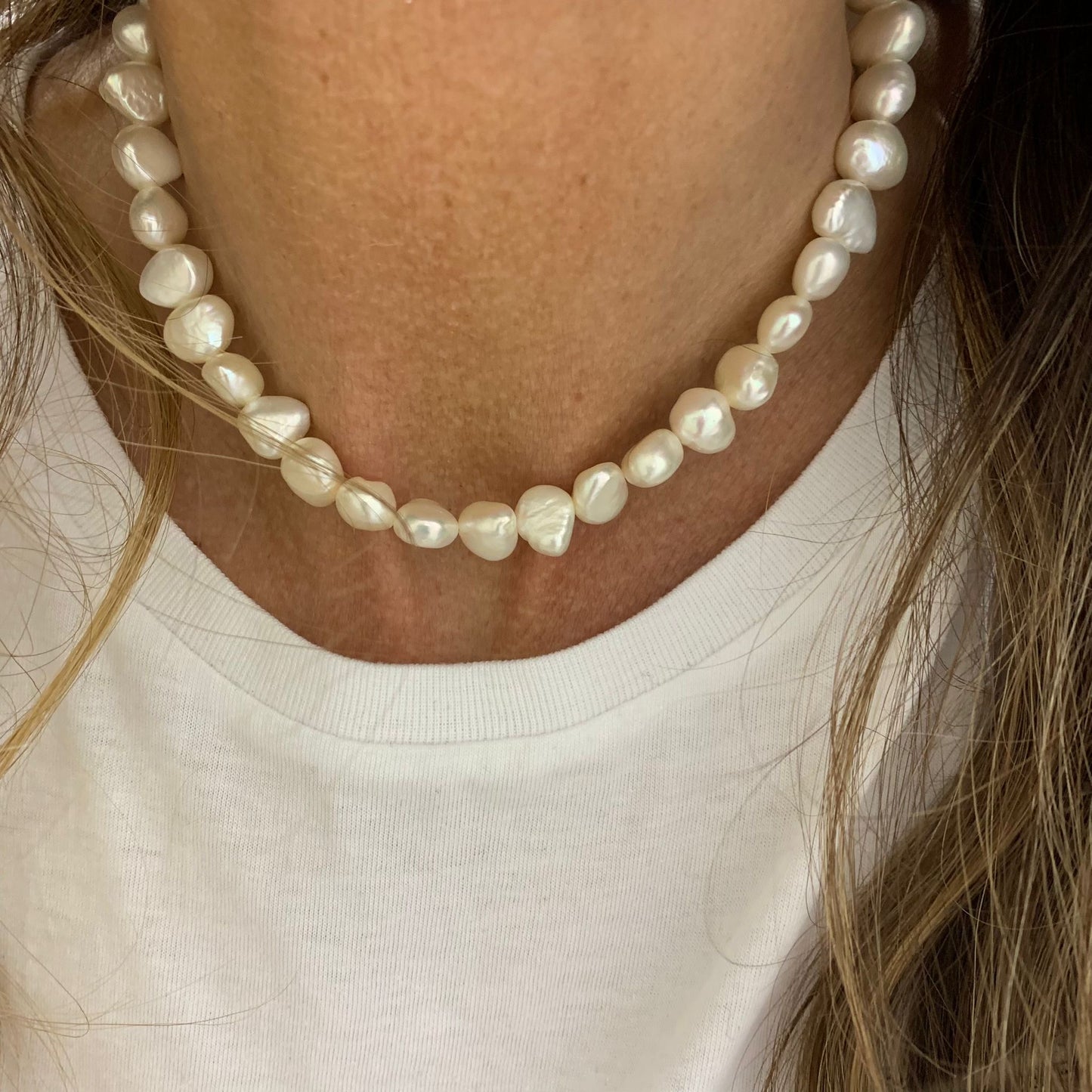 Collana perle sassetto bianche da 0,6 mm cm 35 più 5 di allungamento rosè