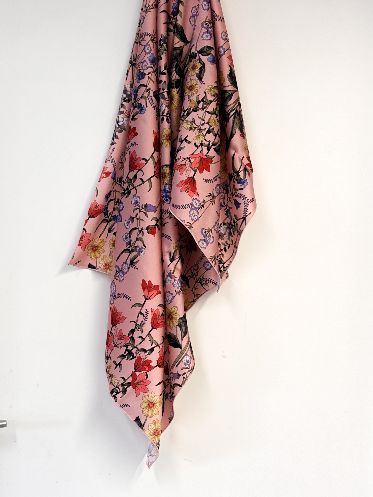 Foulard 100% seta - Floreale rosa - Lumiere Bijoux