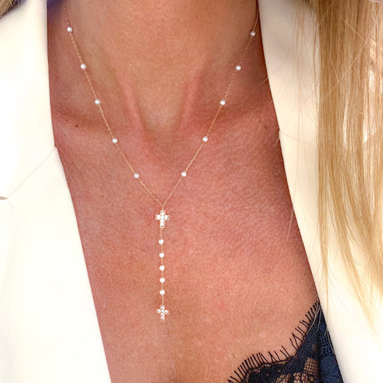 Collana rosario micro perle con croce di zirconi centrale e pendente finale - Lumiere Bijoux