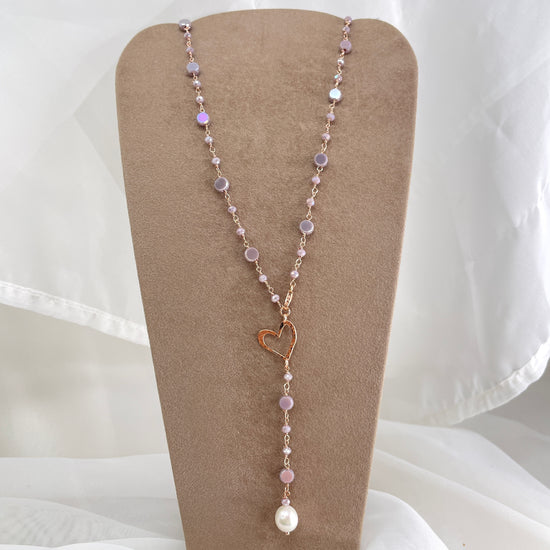 Collana cm 80 regolabile cristalli multiforma con soggetto battuto e perla pendente bianca - Lumiere Bijoux