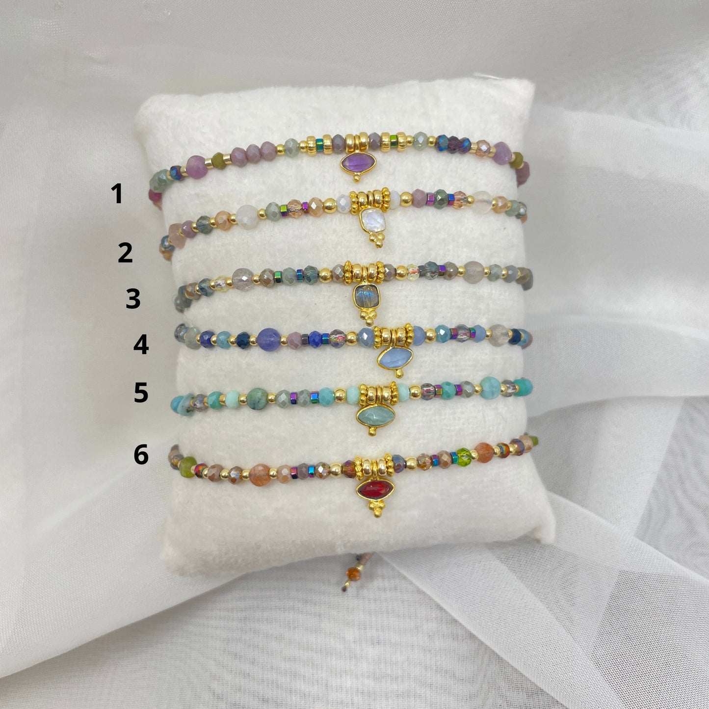 Bracciale regolabile con cordino e pietre semipreziose pendente - Lumiere Bijoux