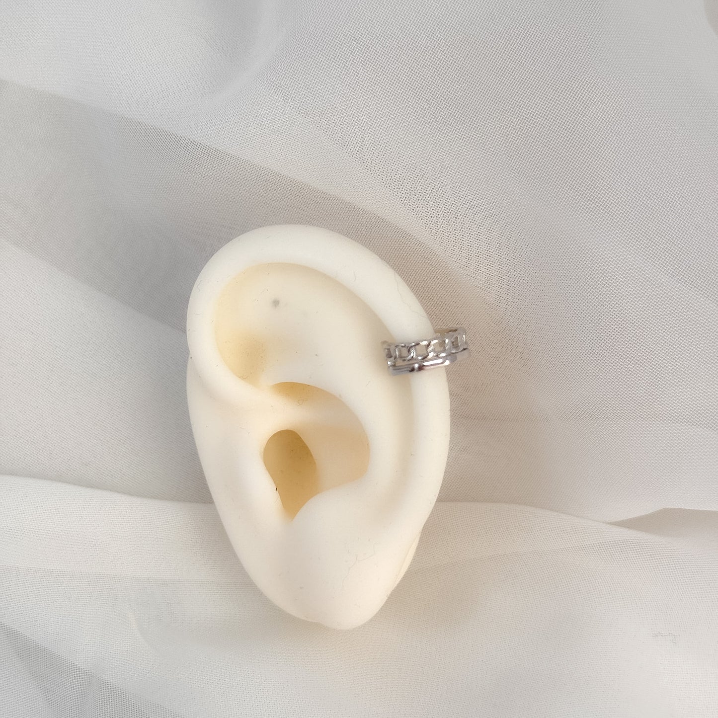 Earcuff ad 1 filo esagonale ed 1 filo catena groumette - Lumiere Bijoux