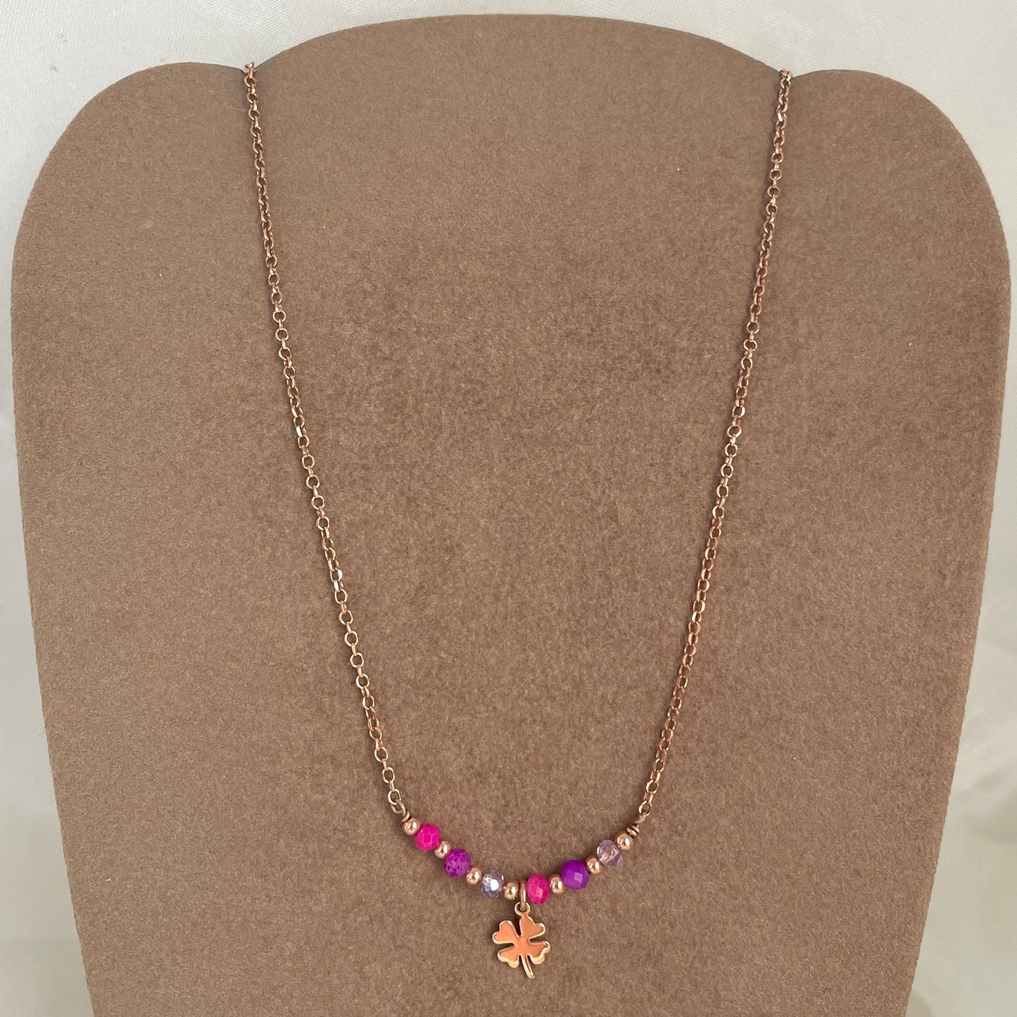 Collana catena rolló mezzaluna di cristallo magenta, rosa con quadrifoglio da 0,8 mm rosè cm 35 - pezzo unico