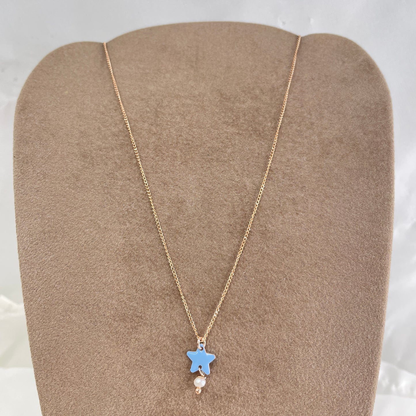 Collana catena grumette cm 35 con stella smaltata e piccola perla bianca - Lumiere Bijoux