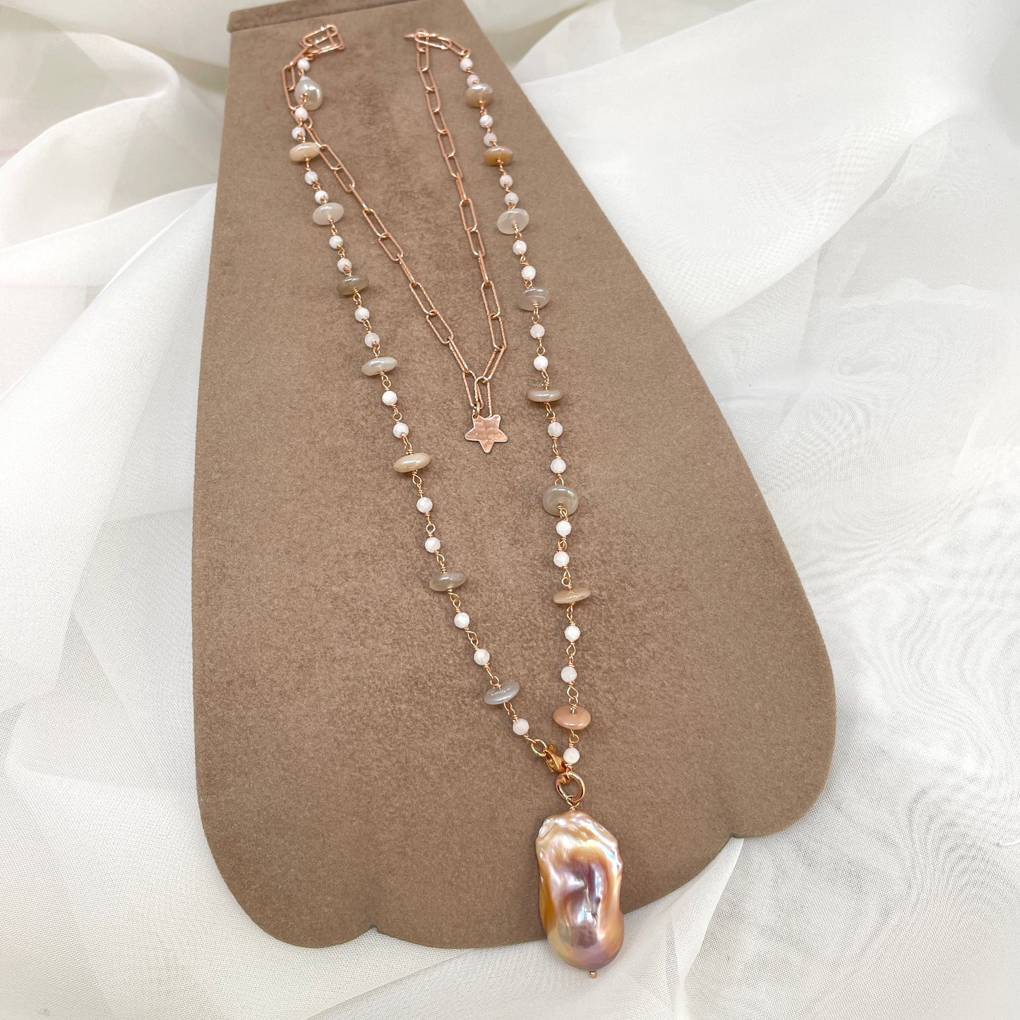 Collana lunga trasformabile pietra di luna perla barocca e catena sushi diamantata — Argento 925 rosé - Lumiere Bijoux