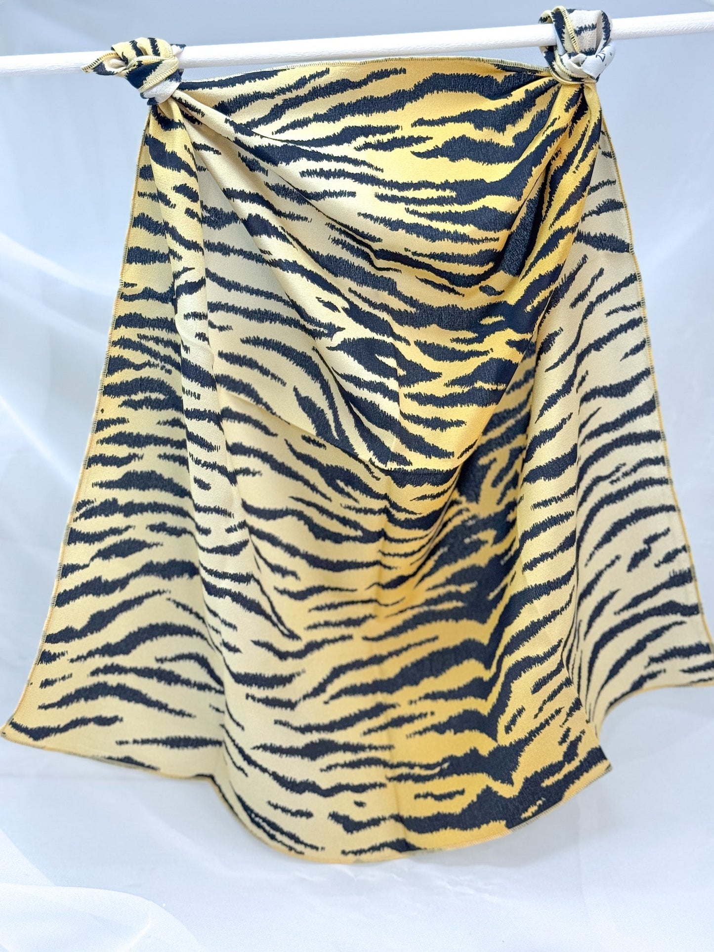 Foulard 100% seta - 45x45 cm Animalier - Lumiere Bijoux