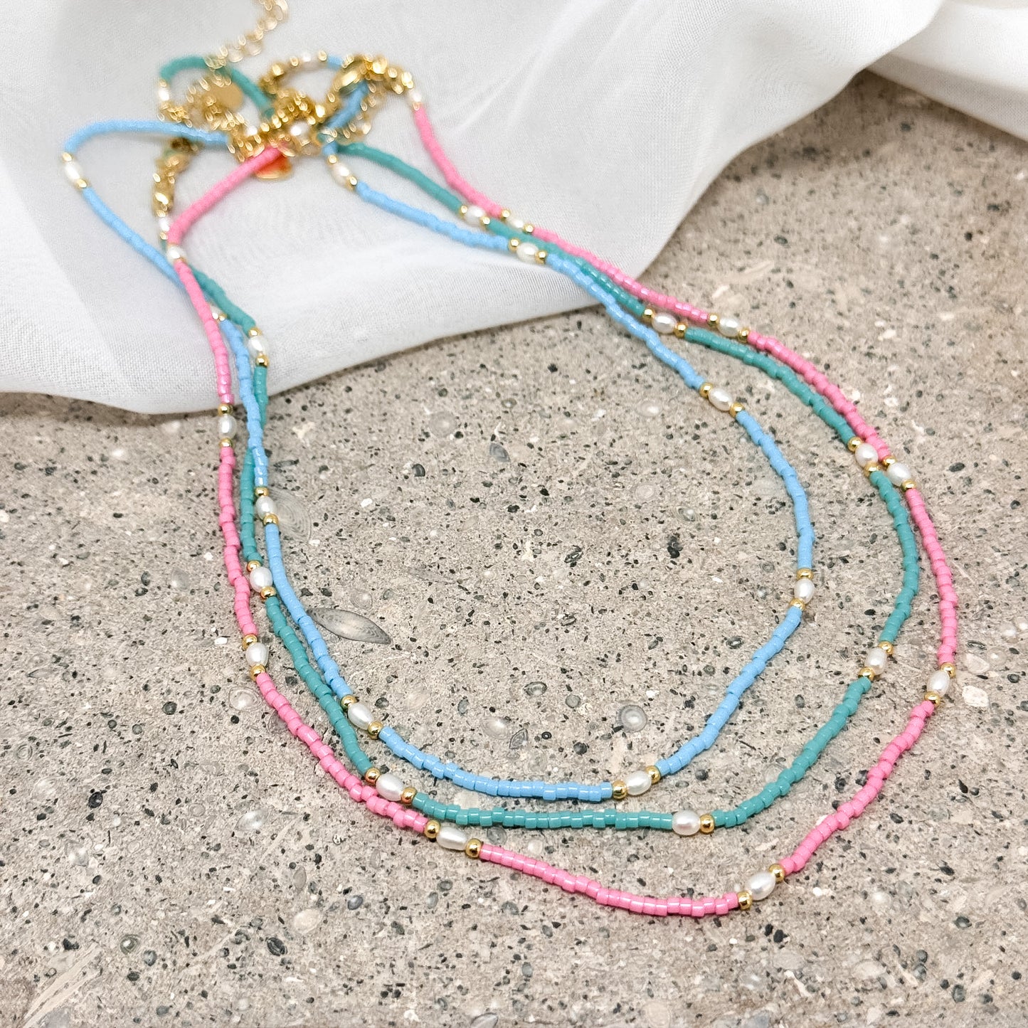 Collana miyuki micro rondelle colorate alternate a micro perla risino naturale cm 38 ottone - Lumiere Bijoux