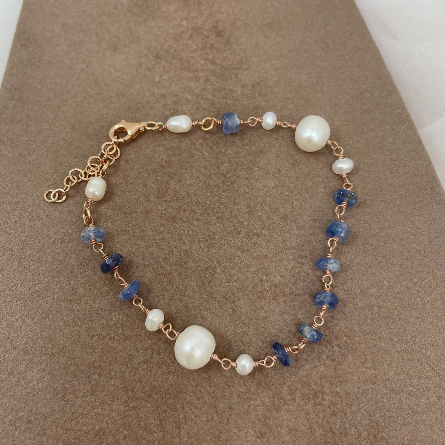 Bracciale pietre alternate a perle, zaffiri o gocce labradorite cm 17 - pezzi unici