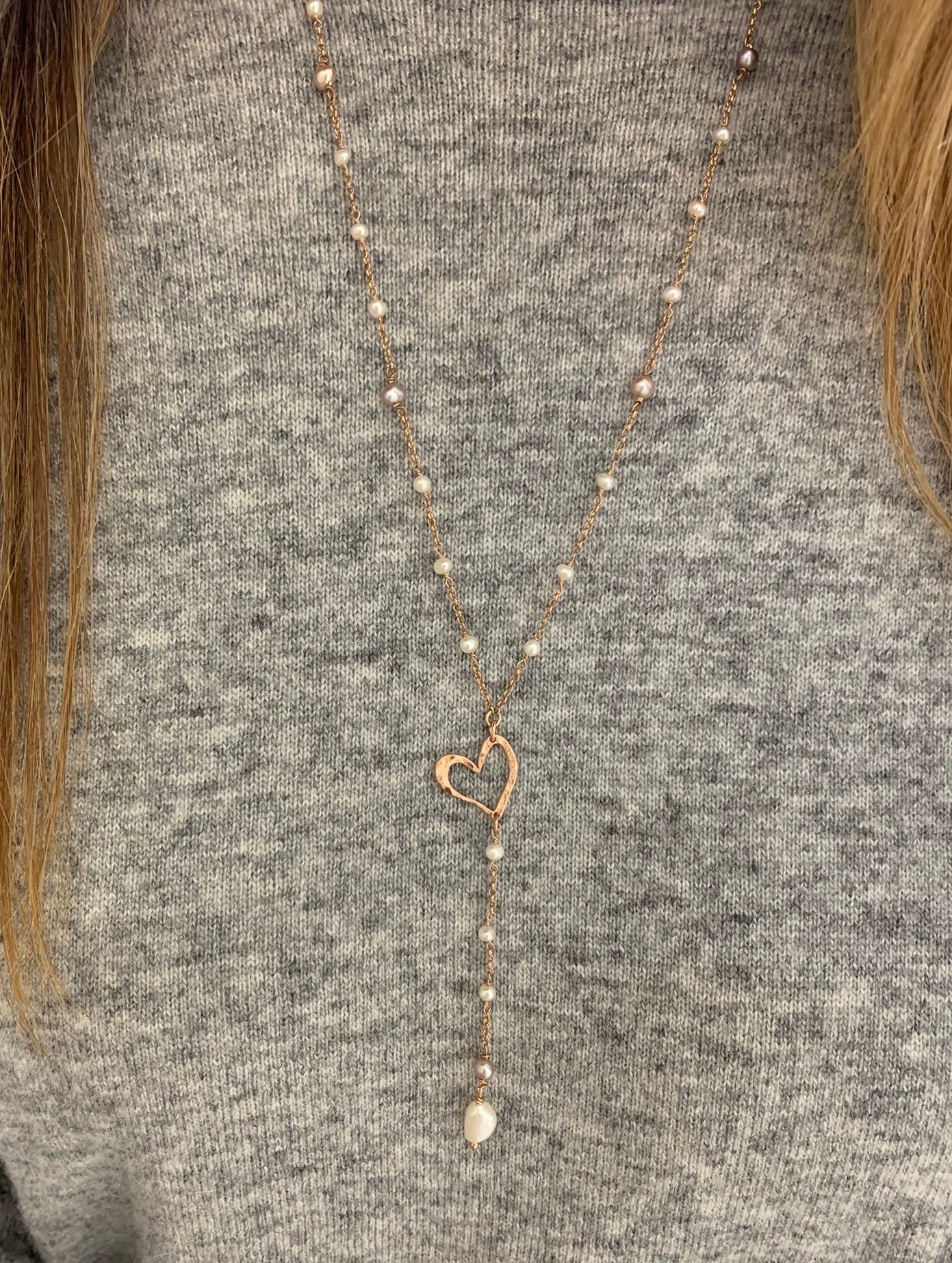 Collana a rosario lunga cm 60 rado perle bianche e rosa con cuore Corazon o stella o cuore Mikonos - Lumiere Bijoux