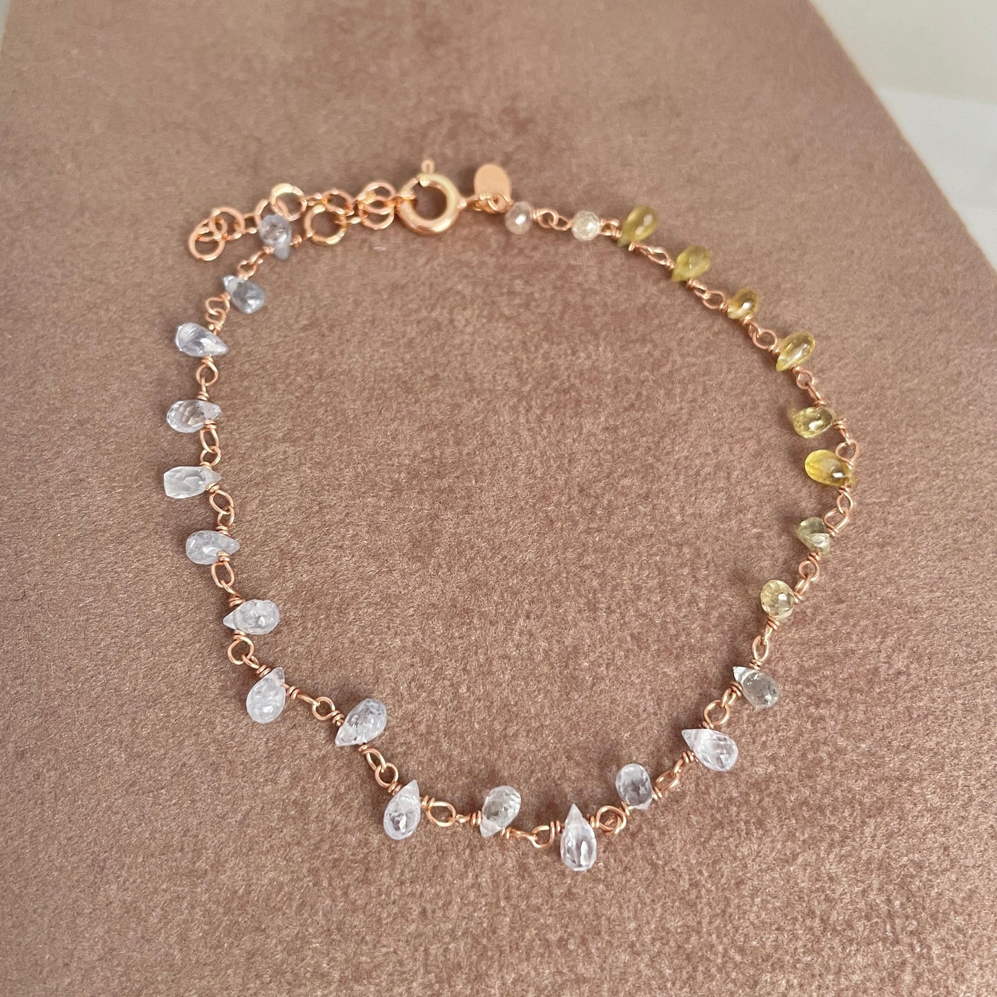 Bracciale pietre a goccia o pietre a rondelle alternate a perle cm 17 - pezzi unici - Lumiere Bijoux