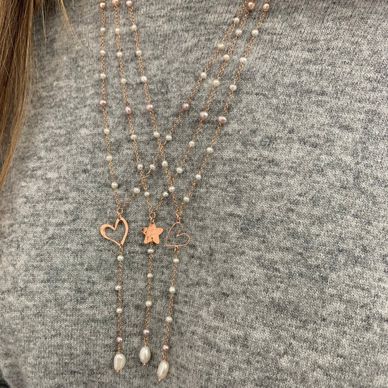 Collana a rosario lunga cm 60 rado perle bianche e rosa con cuore Corazon o stella o cuore Mikonos - Lumiere Bijoux