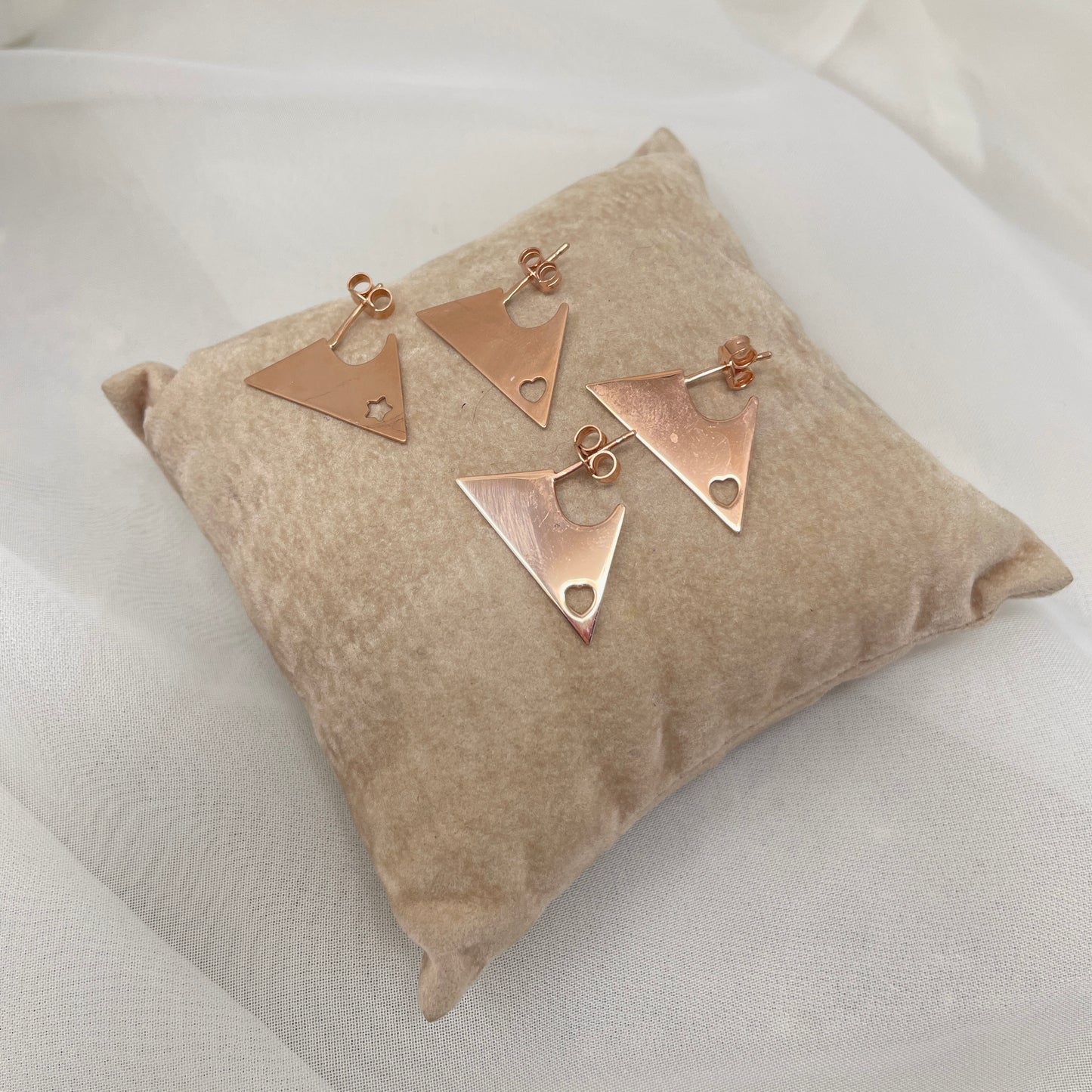 Coppia triangoli a lobo con micro cuore o stella traforati - pezzi unici - Lumiere Bijoux