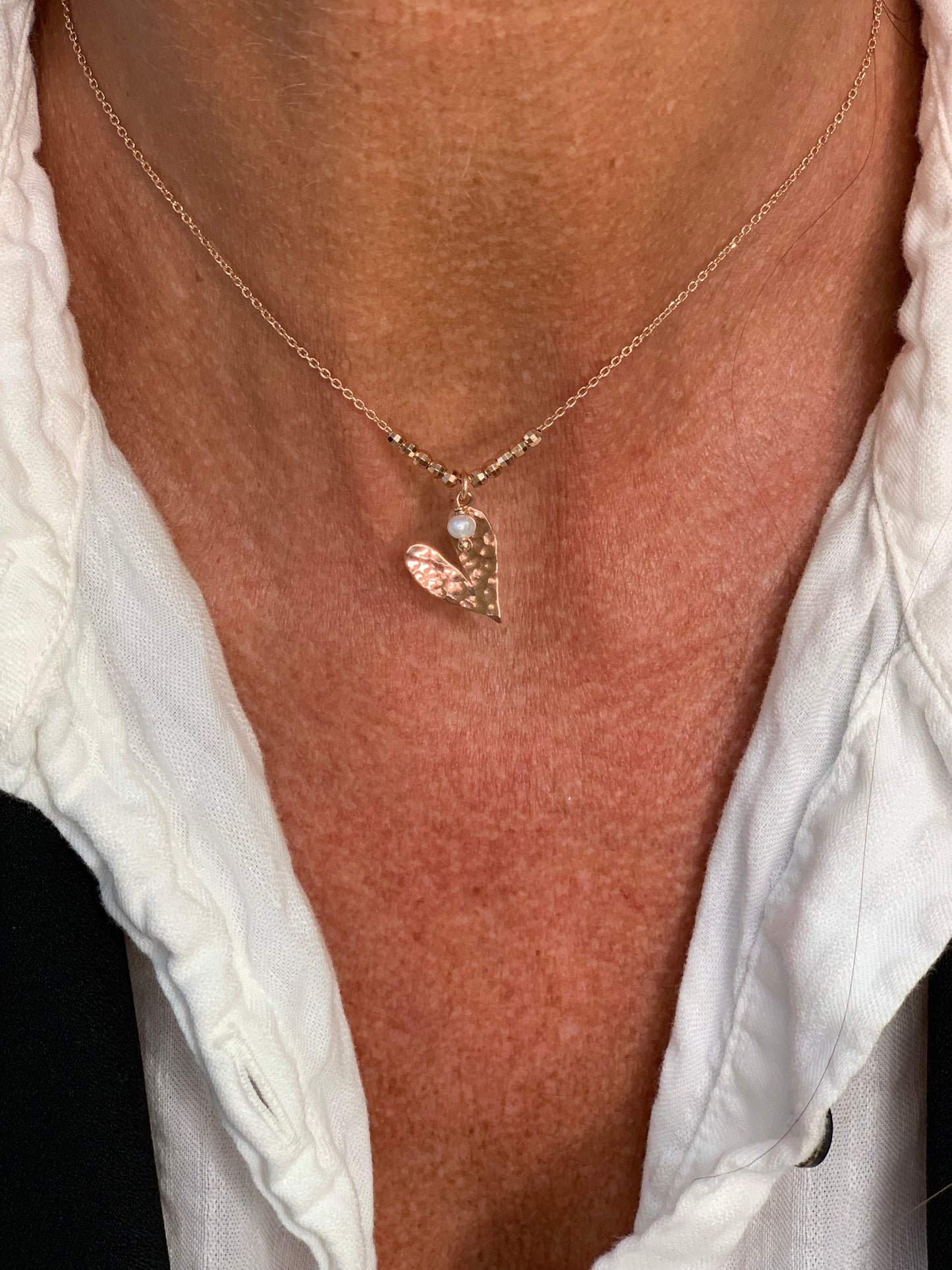 Collana cm 35 catena rollo con sfere discoteca e cuore PEGGHINO battuto e piccola perla - Lumiere Bijoux