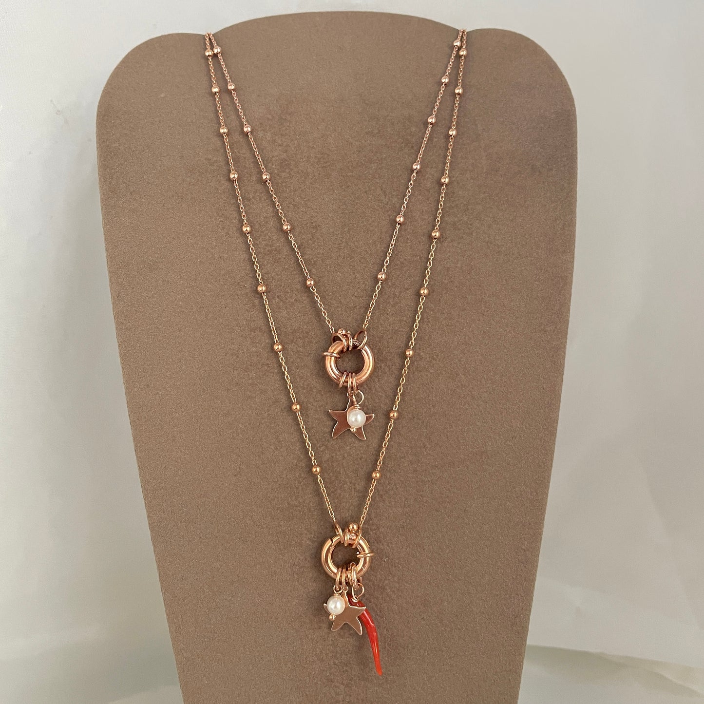Collana catena rosario cm 50 con anello moschettone centrale perla, stella marina o corallo - pezzi unici - Lumiere Bijoux