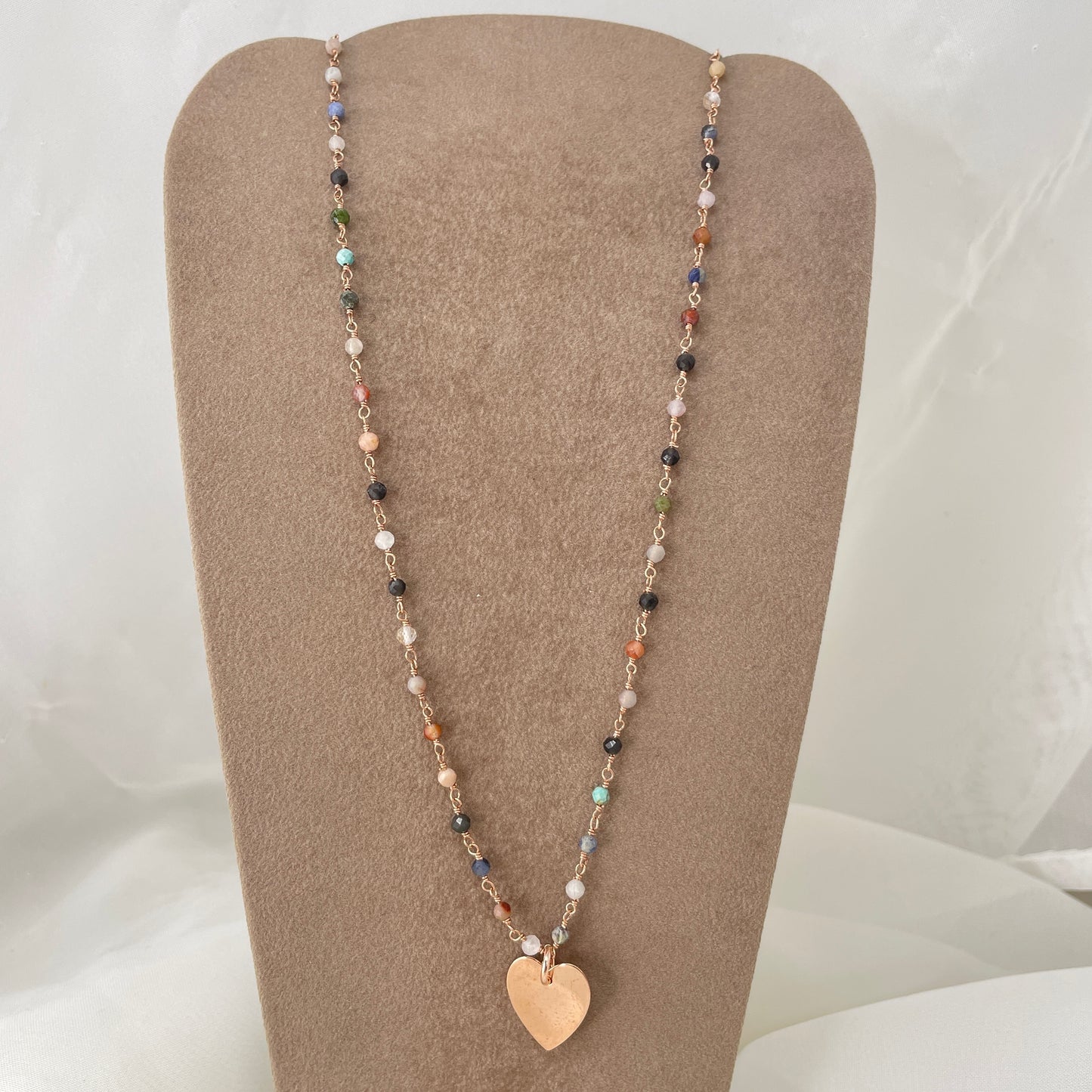 Collana pietre tormalina multicolore cm 50 con cuore allungato da 2 cm - pezzo unico - Lumiere Bijoux
