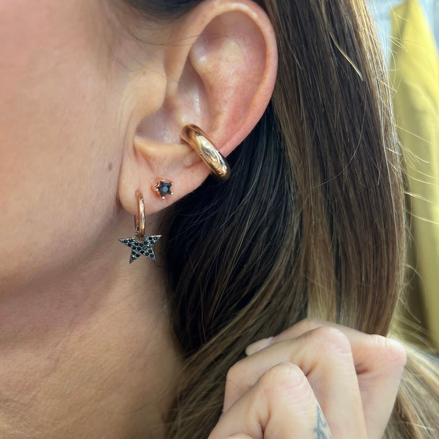 Coppia orecchini a lobo punto luce stella nero da 0.3 cm - Lumiere Bijoux