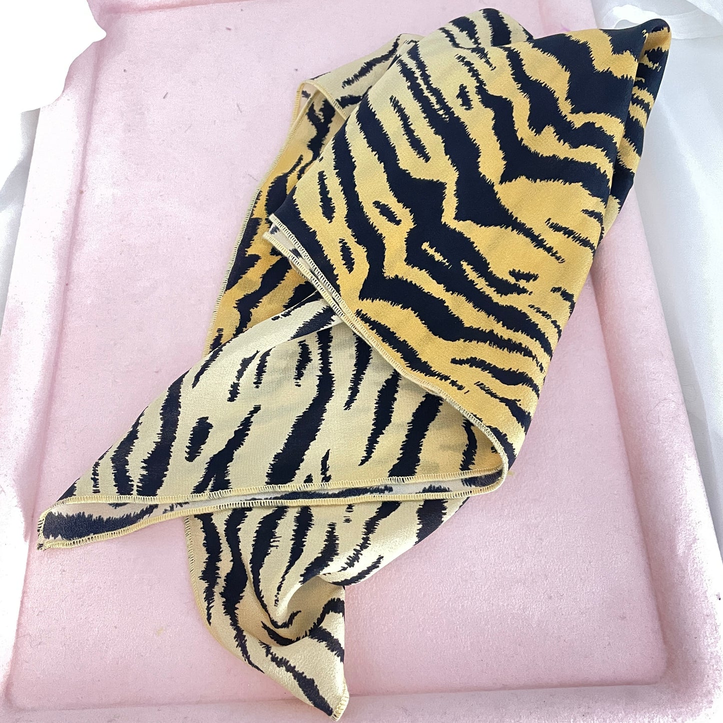 Foulard 100% seta - 45x45 cm Animalier - Lumiere Bijoux