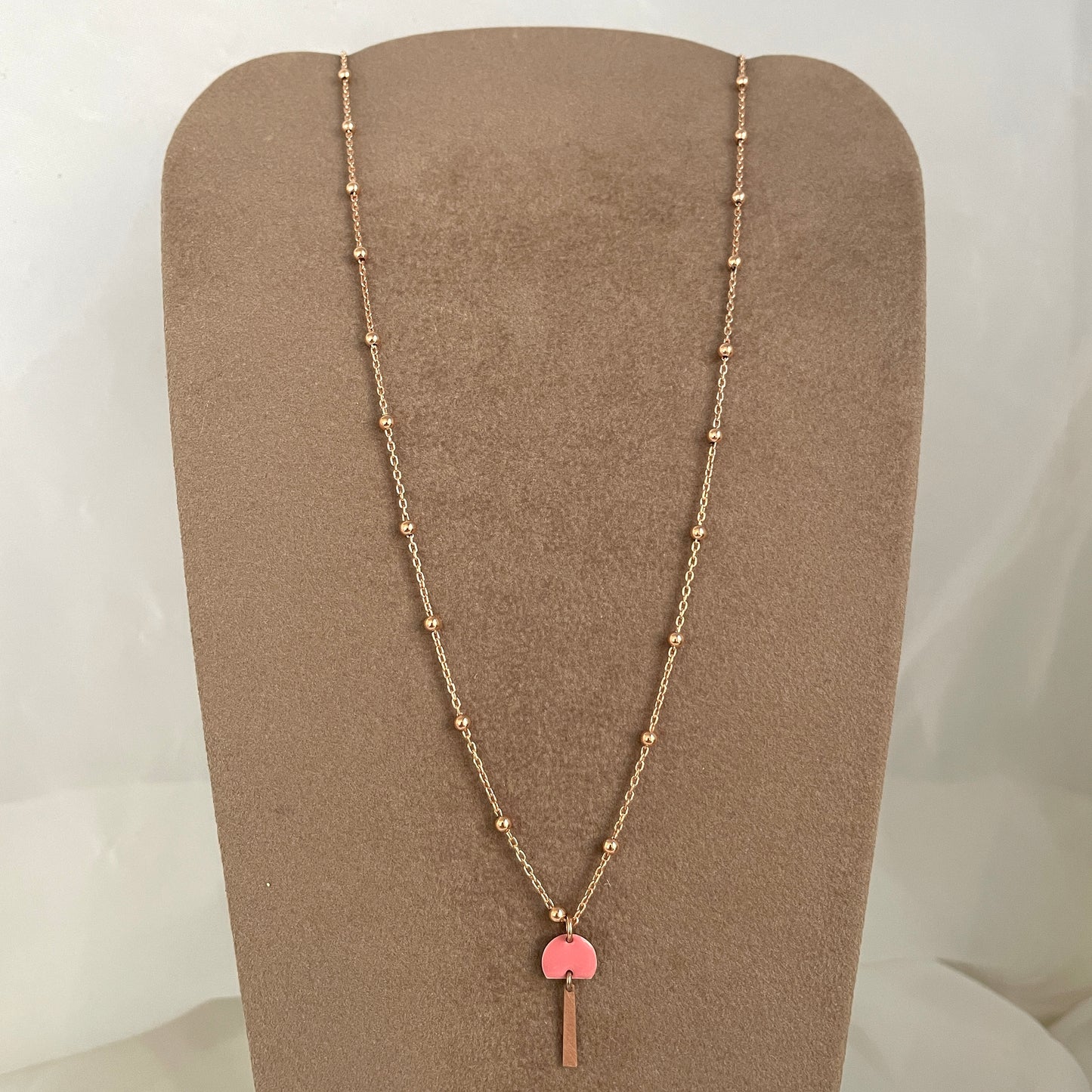 Collana catena rosario cm 45 con ventaglio smaltato - Lumiere Bijoux