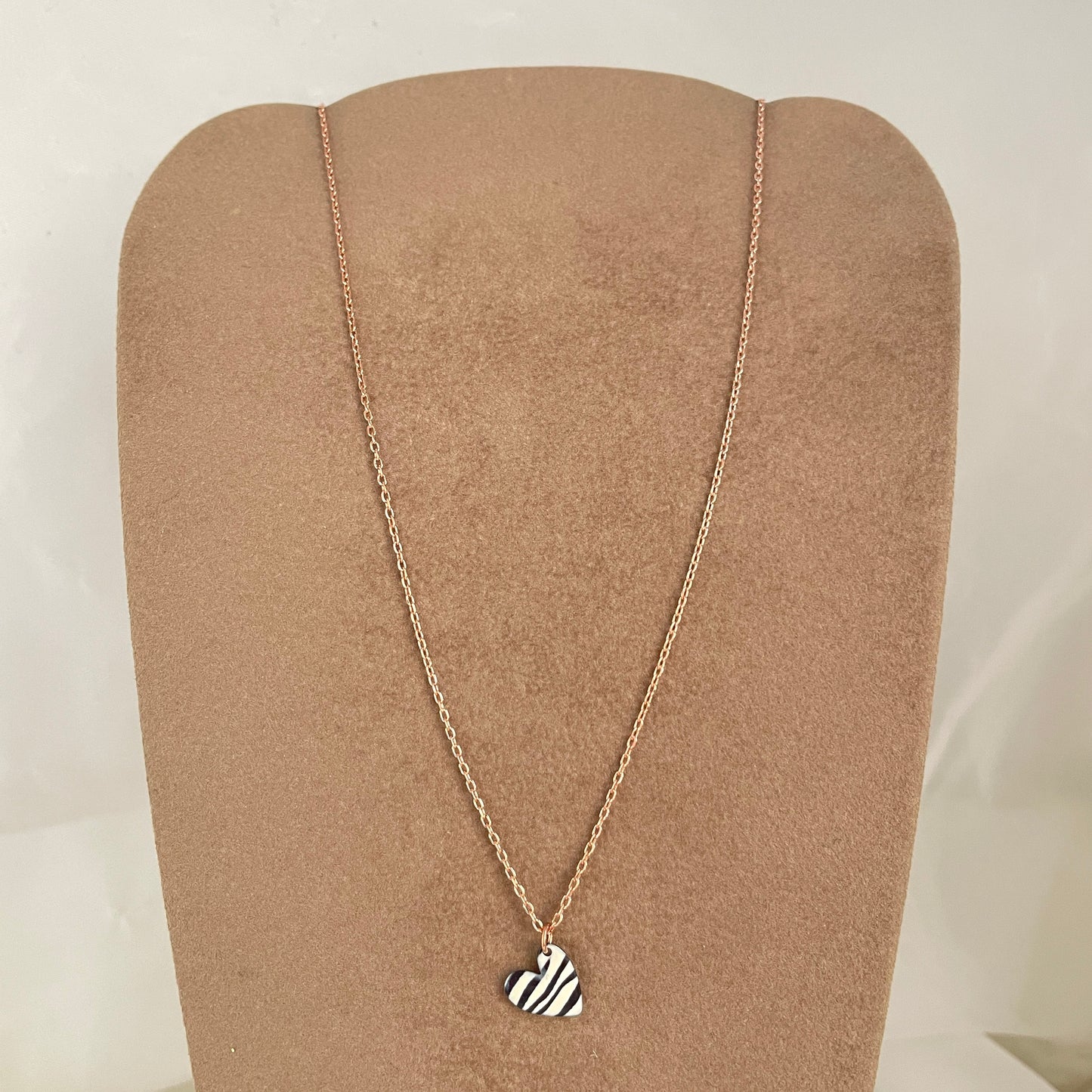 Collana catena forzatina cm 40 cuore da 1 cm zebrato o leopardato - Lumiere Bijoux