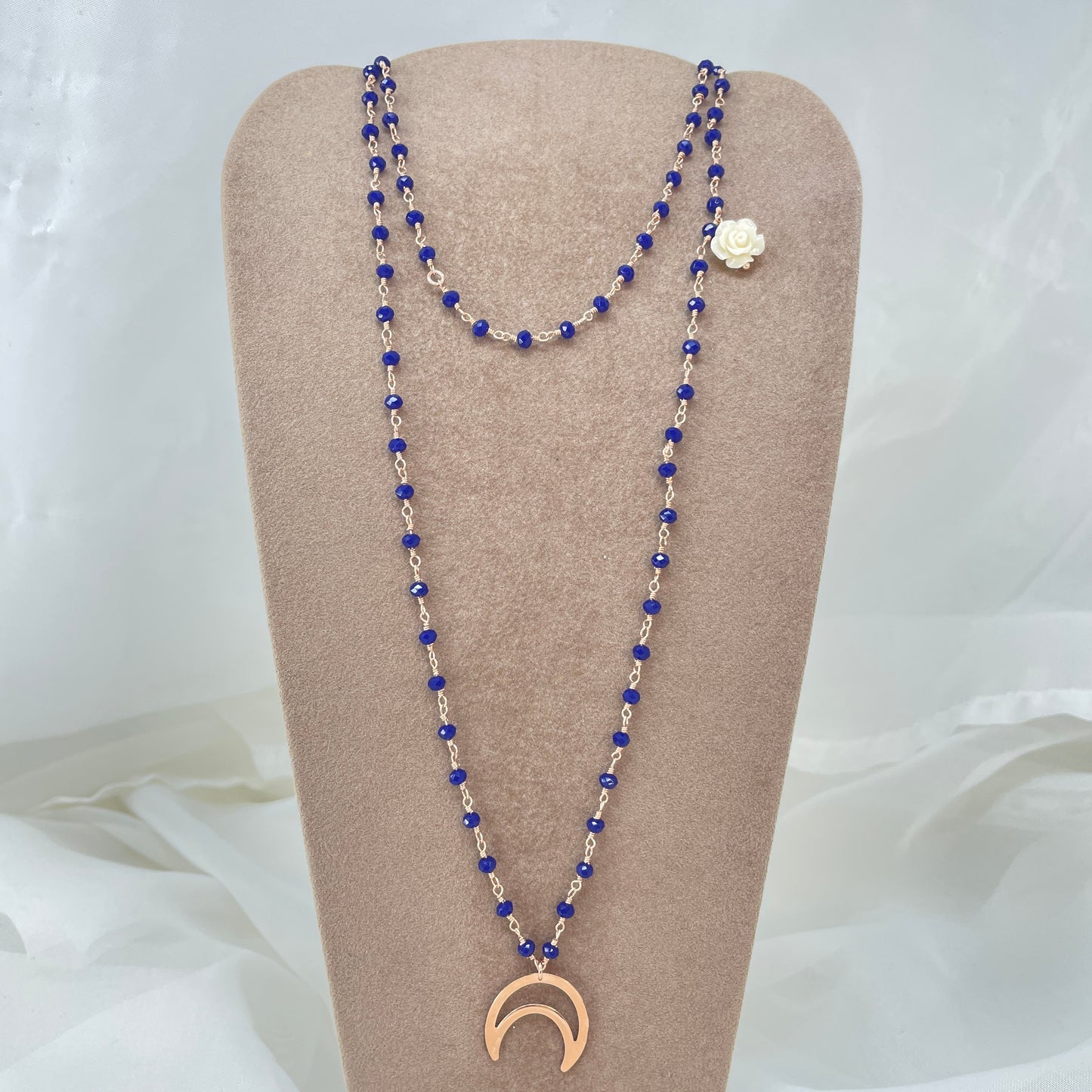 Collana cristalli blu incatenati su base metallo bagnato oro rosa cm 90 - Lumiere Bijoux