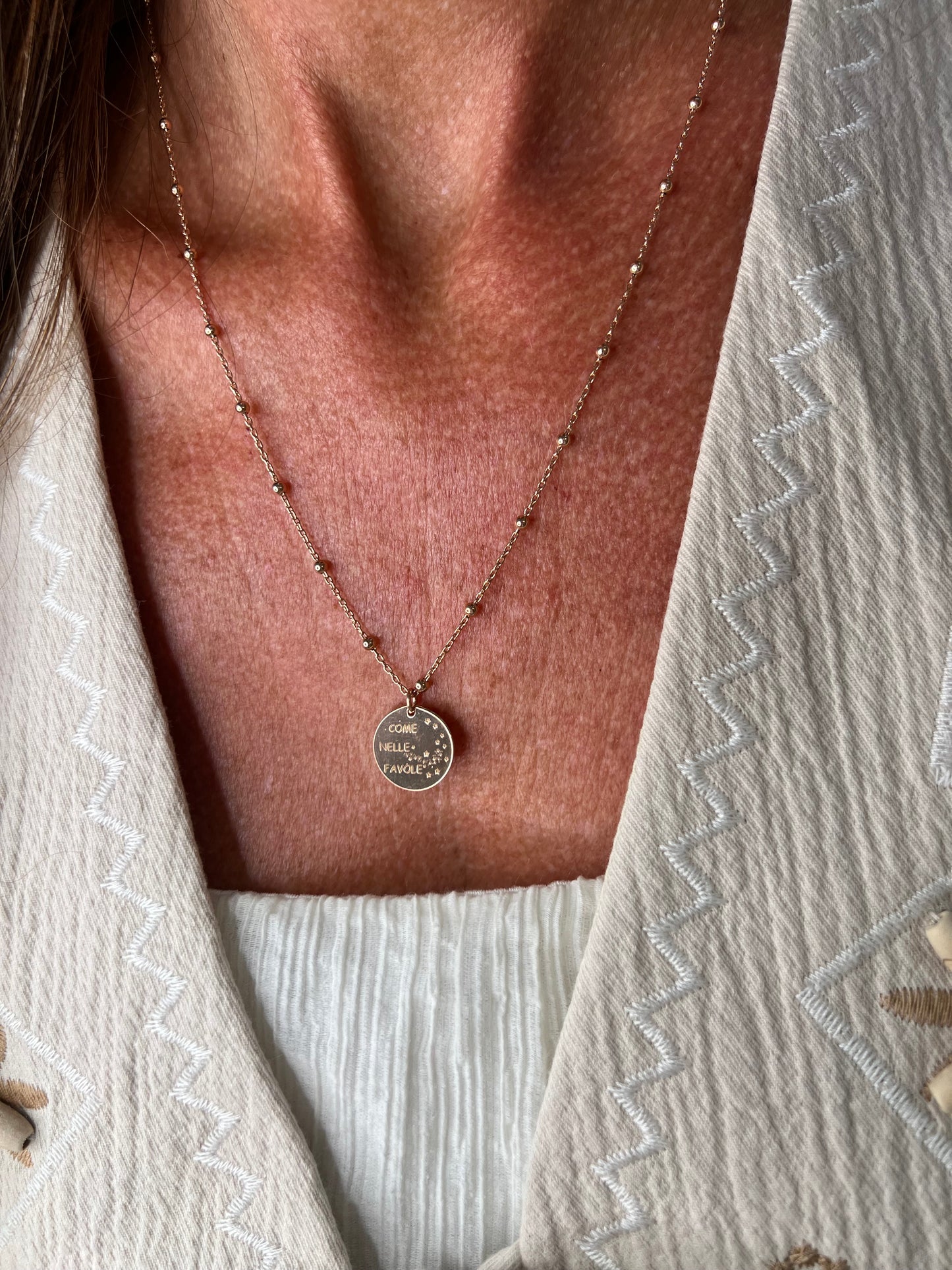 Collana catena risario rosé cm 50 con targhetta tonda da 1,5 cm COME NELLE FAVOLE - Lumiere Bijoux