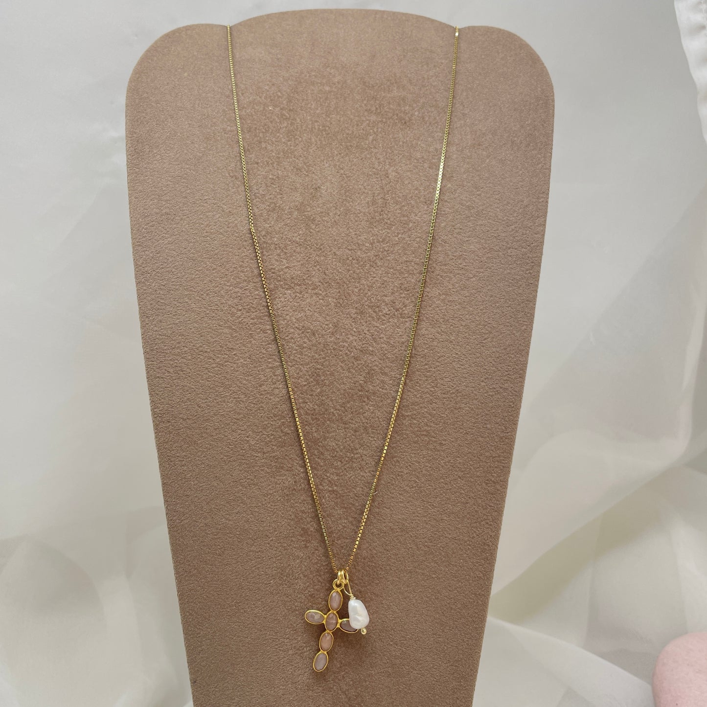 Collana catena veneziana cm 50 oro giallo croce con pietre pietra di luna e perla ovale irregolare bianca - Lumiere Bijoux