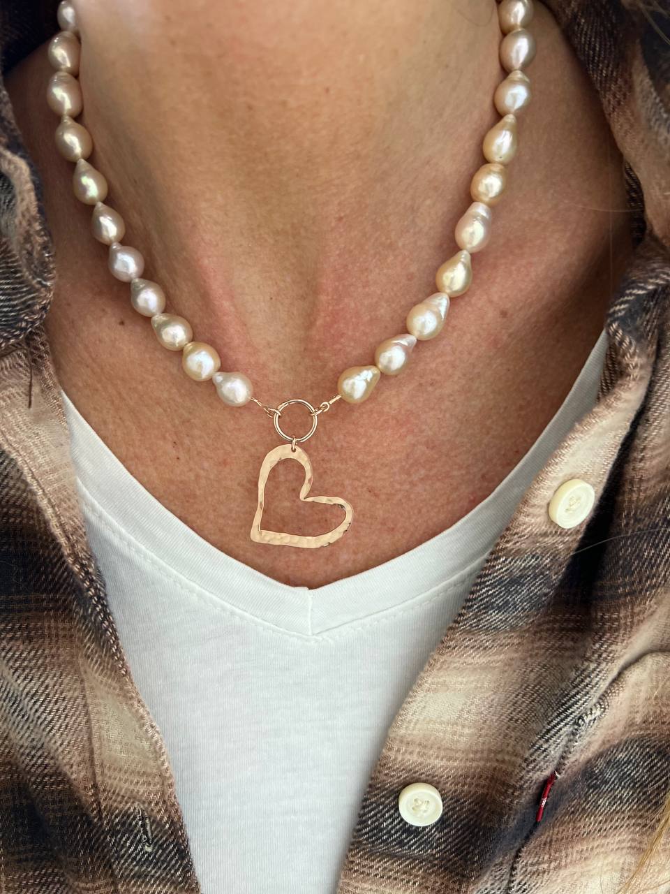 Collana di perle champagne goccia con cuore Corazon in argento rosé- pezzi limitati - Lumiere Bijoux