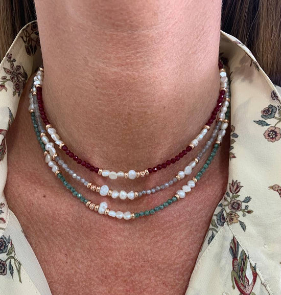 Collana cm 35 cristalli multicolore e tris di perle tra due pepite in argento rosé - Lumiere Bijoux