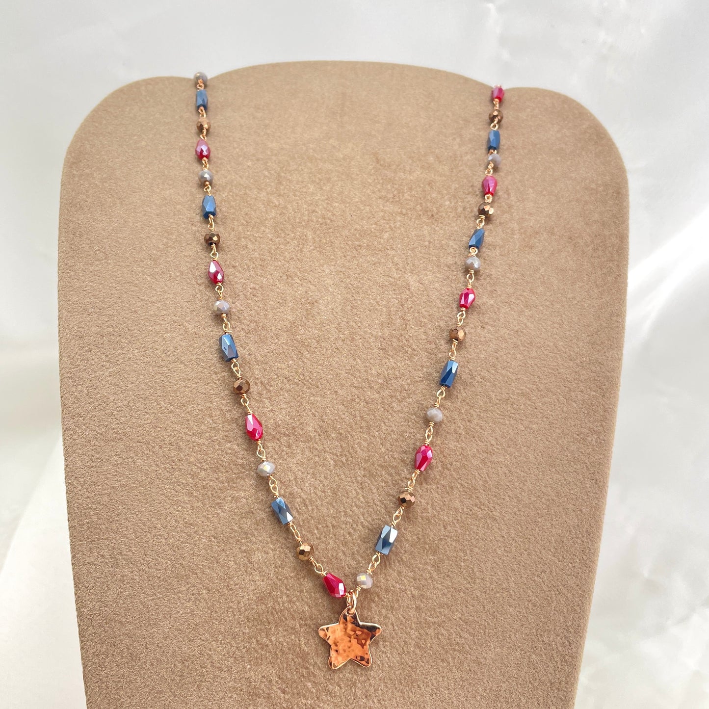 Collana cm 40 cristalli blu, cioccolato, bordeaux con stella battuta da 1.2 cm - Lumiere Bijoux