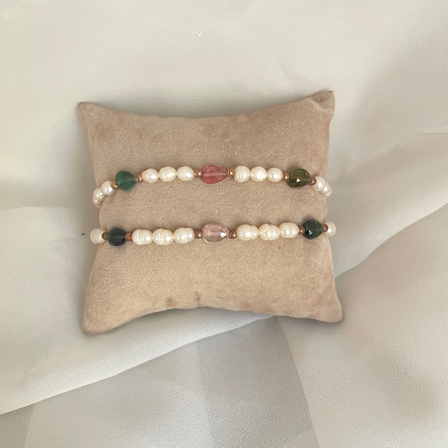 Bracciale perle risino alternate da pietre tormalina - Lumiere Bijoux