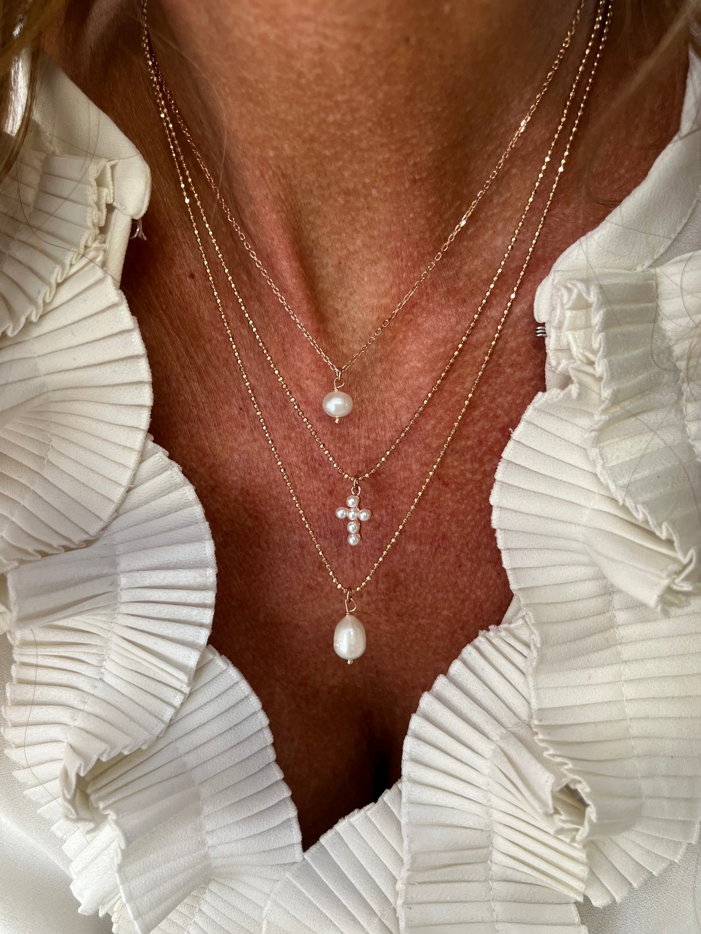 Collana tre fili perle e croce microperle - Lumiere Bijoux