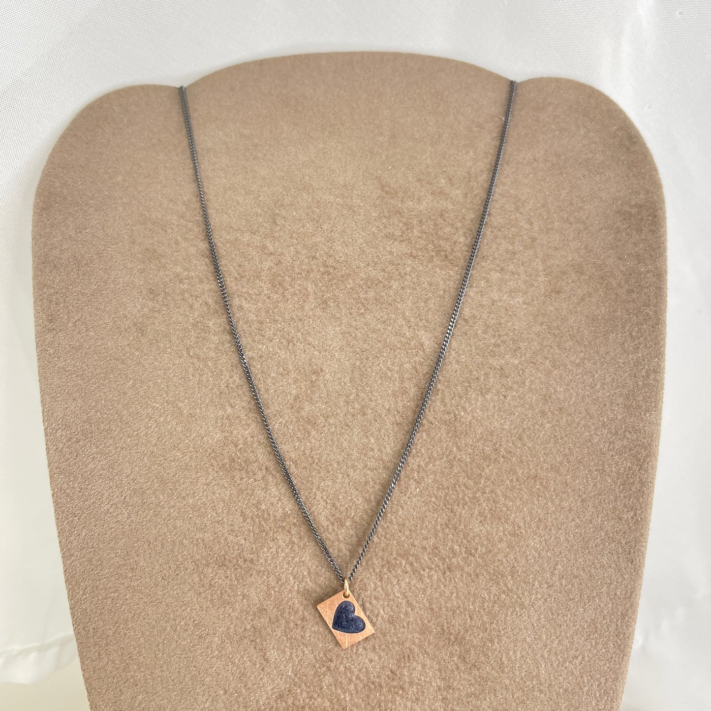 Collana choker grumette rutenio con busta dell’amore da 0,8 mm cuoricino smaltato cm 35 - Lumiere Bijoux