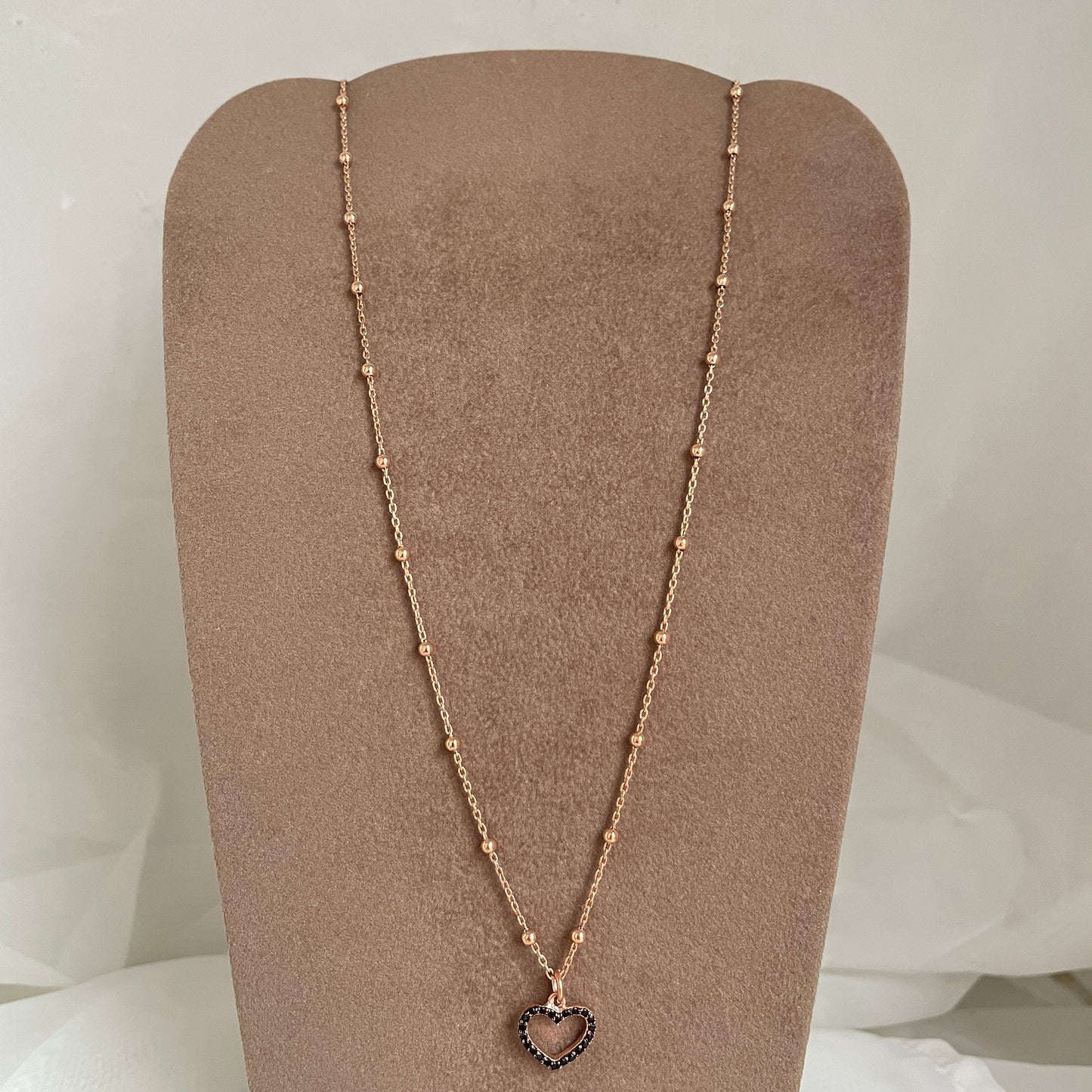 Collana catena rosario cm 45 con cuore da 1.2 cm di zirconi neri - pezzo unico