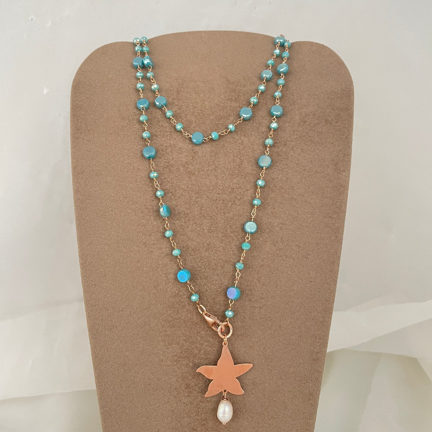 Collana lunga trasformabile cm 75 argento rosè cristalli ottanio stella marina satinata e perla ovale irregolare bianca naturale - Lumiere Bijoux