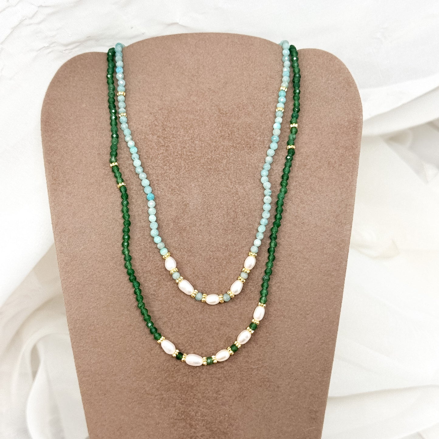 Collana cristalli e perle risino naturali bianche cm 38 base ottone - Lumiere Bijoux