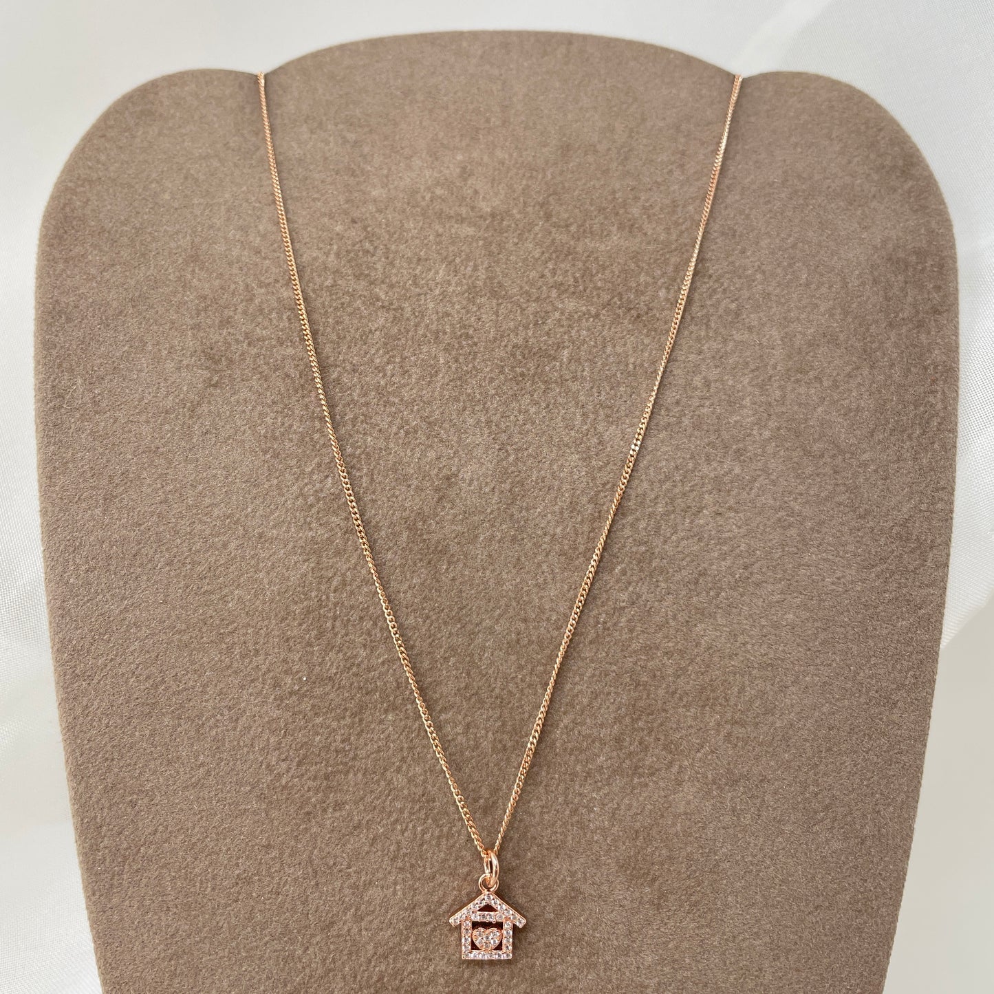 Collana catena grumette rosé cm35 con casetta con cuore di zirconi da 1 cm - Lumiere Bijoux