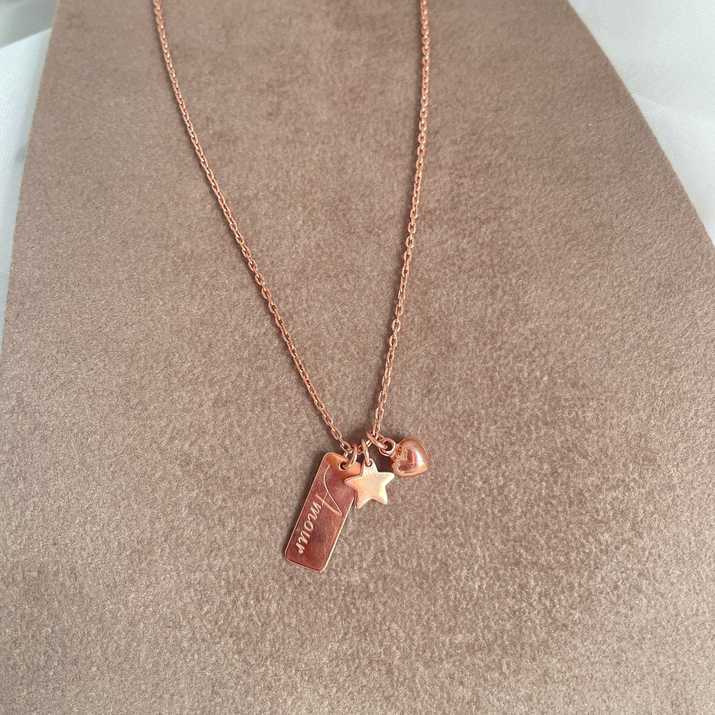 Collana catena forzatina cm 45 con cialdina Amour e stella da 0,8 mm e cuore piccolo bombato - pezzo unico