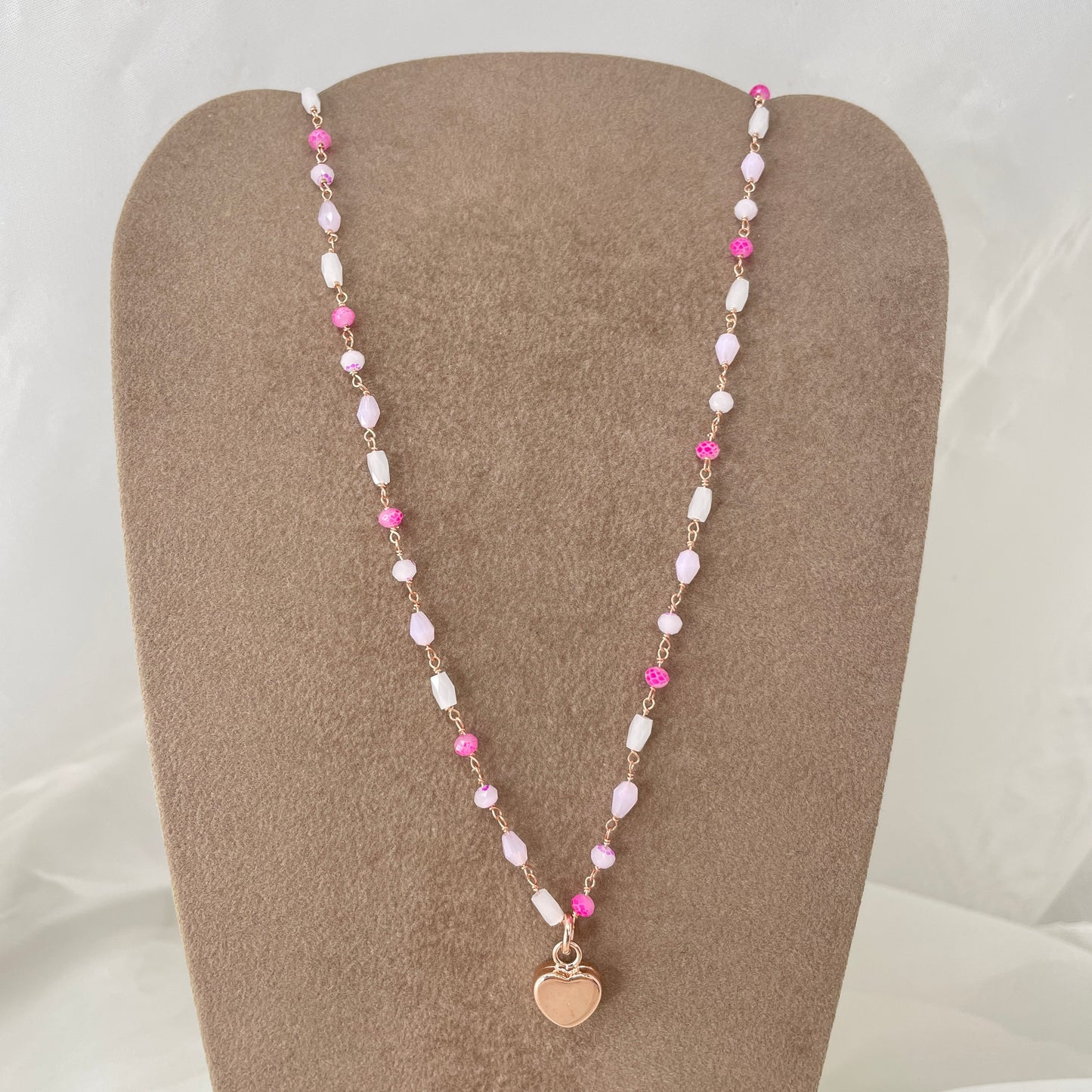 Collana cristalli sfumati toni rosa bianco cm 40 con cuore in rilievo da 1 cm - pezzo unico - Lumiere Bijoux