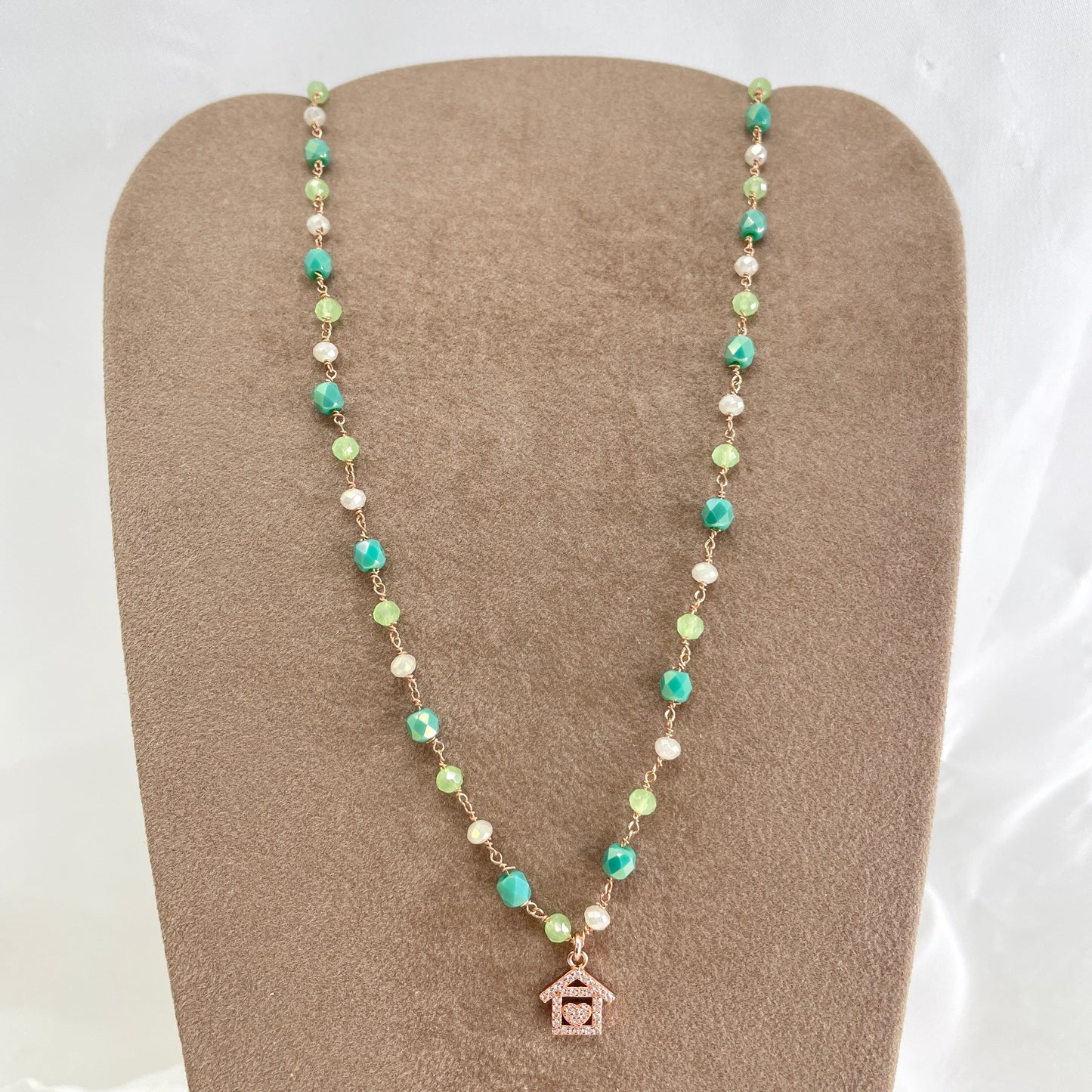 Collana cristalli multicolore con soggetto di zirconi bianchi quadrifoglio o croce o casetta cm 40 - pezzi unici - Lumiere Bijoux