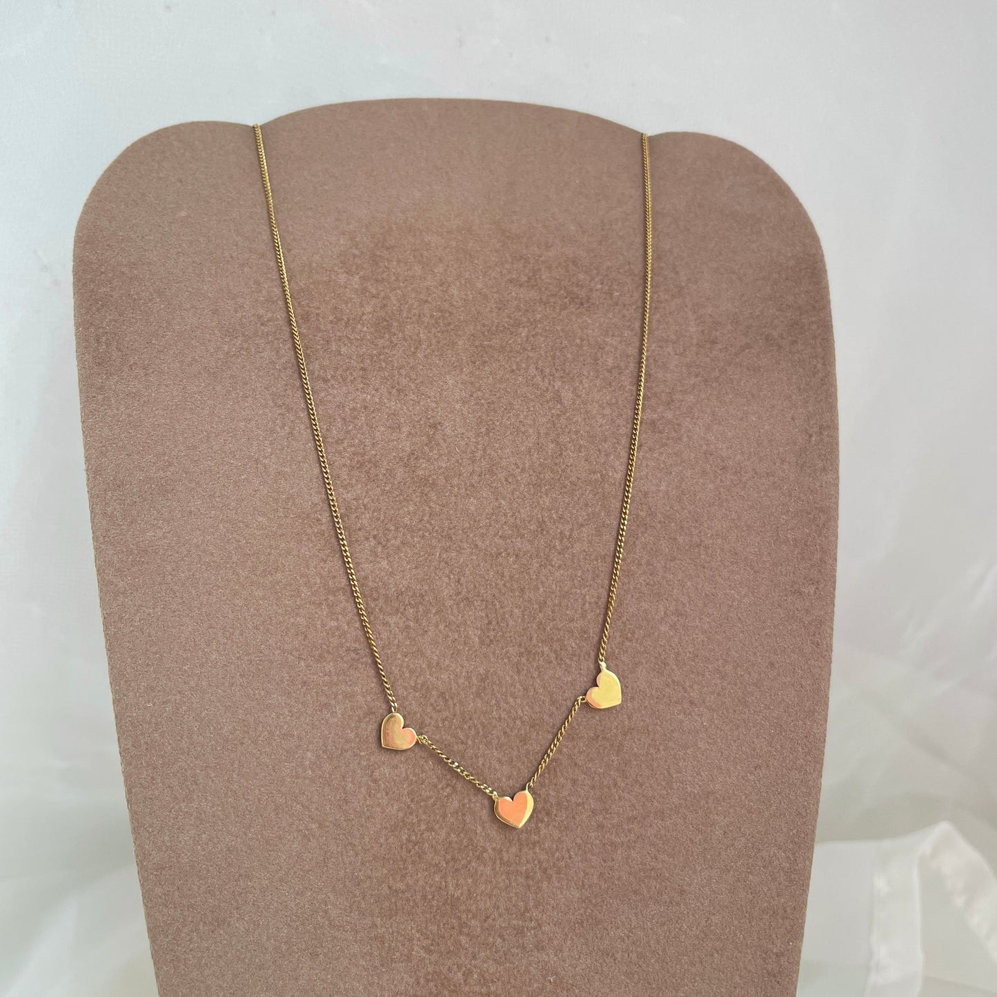 Collana catena grumette con 3 micro cuori da 0,5 mm in linea base oro giallo cm 35 - pezzo unico - Lumiere Bijoux
