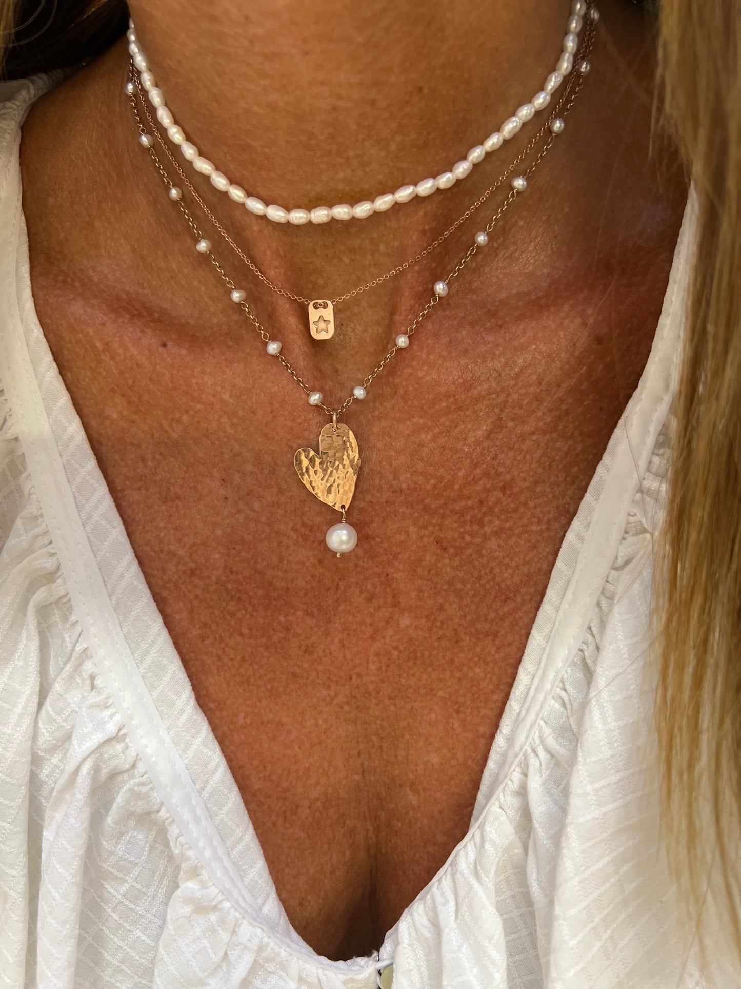 Collana cm 40 catena rollò alternata da perle bianche con cuore gitana - Lumiere Bijoux
