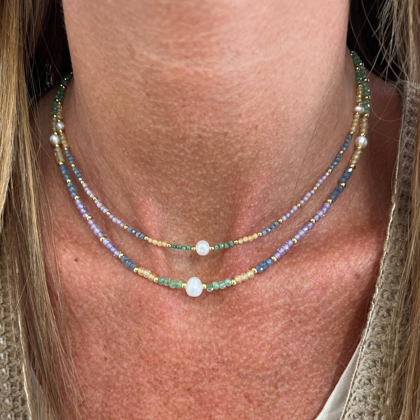 Collana multicolore con cristalli da 0.2 mm pepite oro e perla 0.4 o 0.5 mm naturale centrale - Lumiere Bijoux