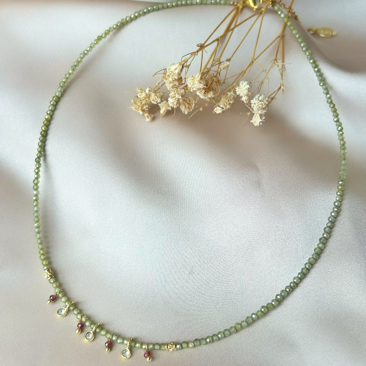 Collana Gaya cm36 in perle di zirconi verdi e quarzo fumé - Lumiere Bijoux