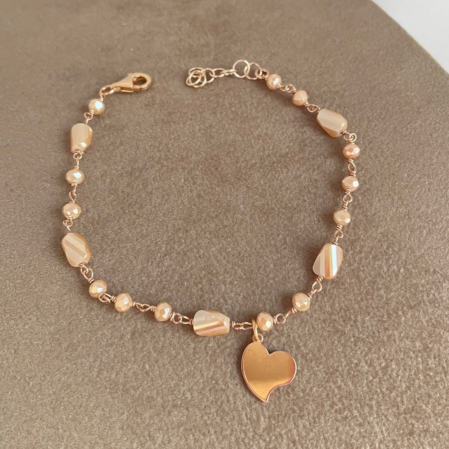 Bracciale cristalli multiforme con soggetto cuore pendente cm 17 - pezzi unici - Lumiere Bijoux