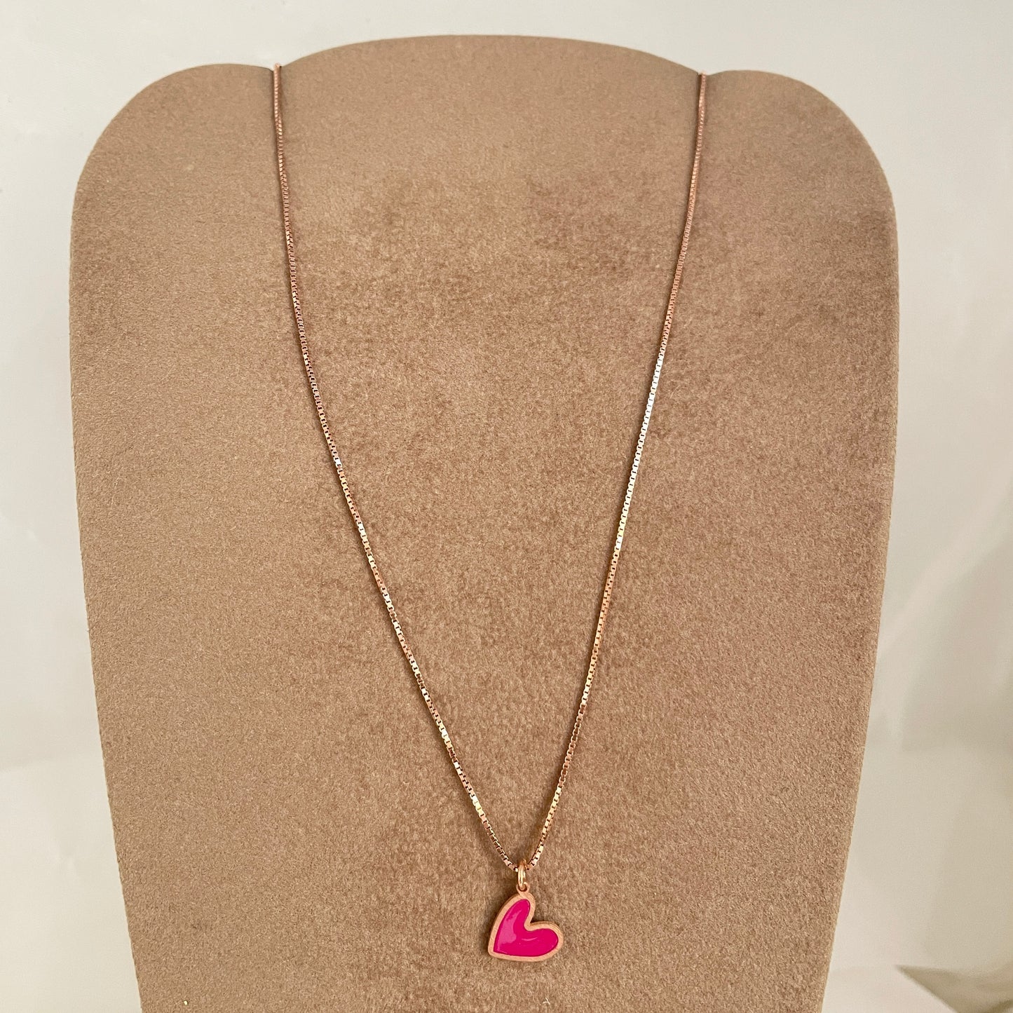 Collana catena veneziana cm 40 con cuore satinato da 1 cm smaltato con contorno - Lumiere Bijoux