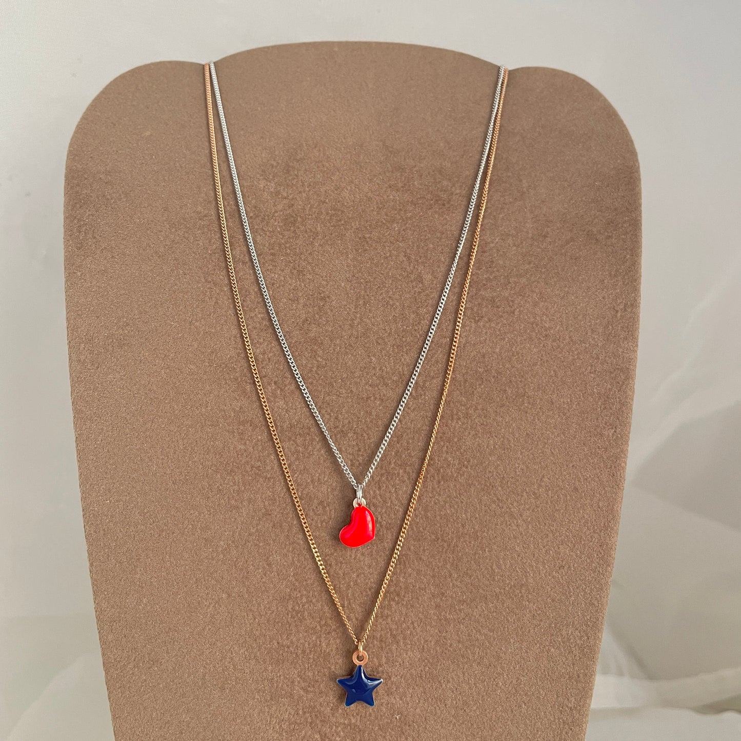 Collana catena grumette cm 40 con stella o cuore smaltato bombato da 0,8 mm - Lumiere Bijoux