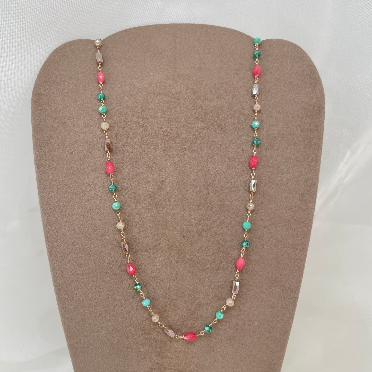 Collana cristalli tiffani, verde smeraldo, rosa, beige cm 40 - Lumiere Bijoux
