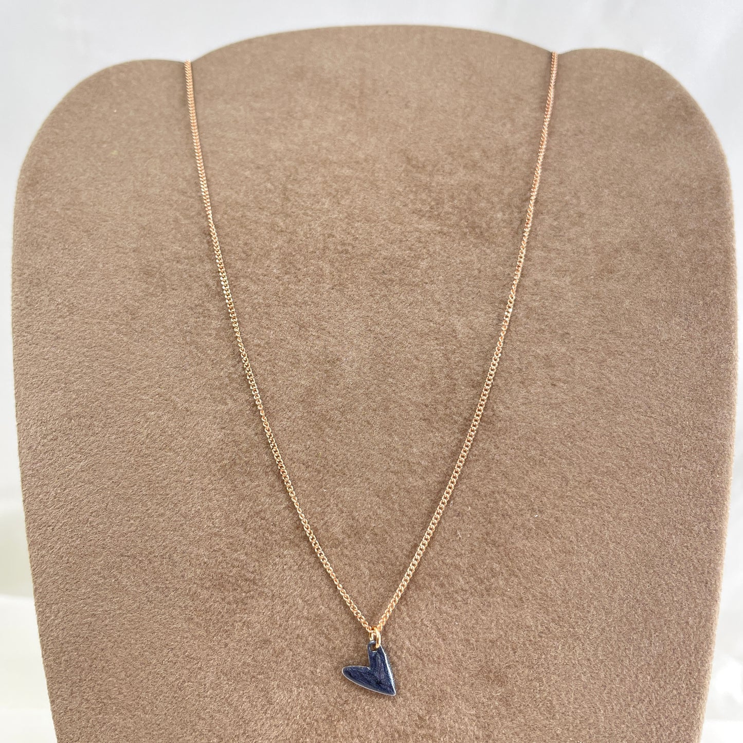 Collana choker grumette con cuore allungato da 0,8 mm smaltato cm 35 - Lumiere Bijoux