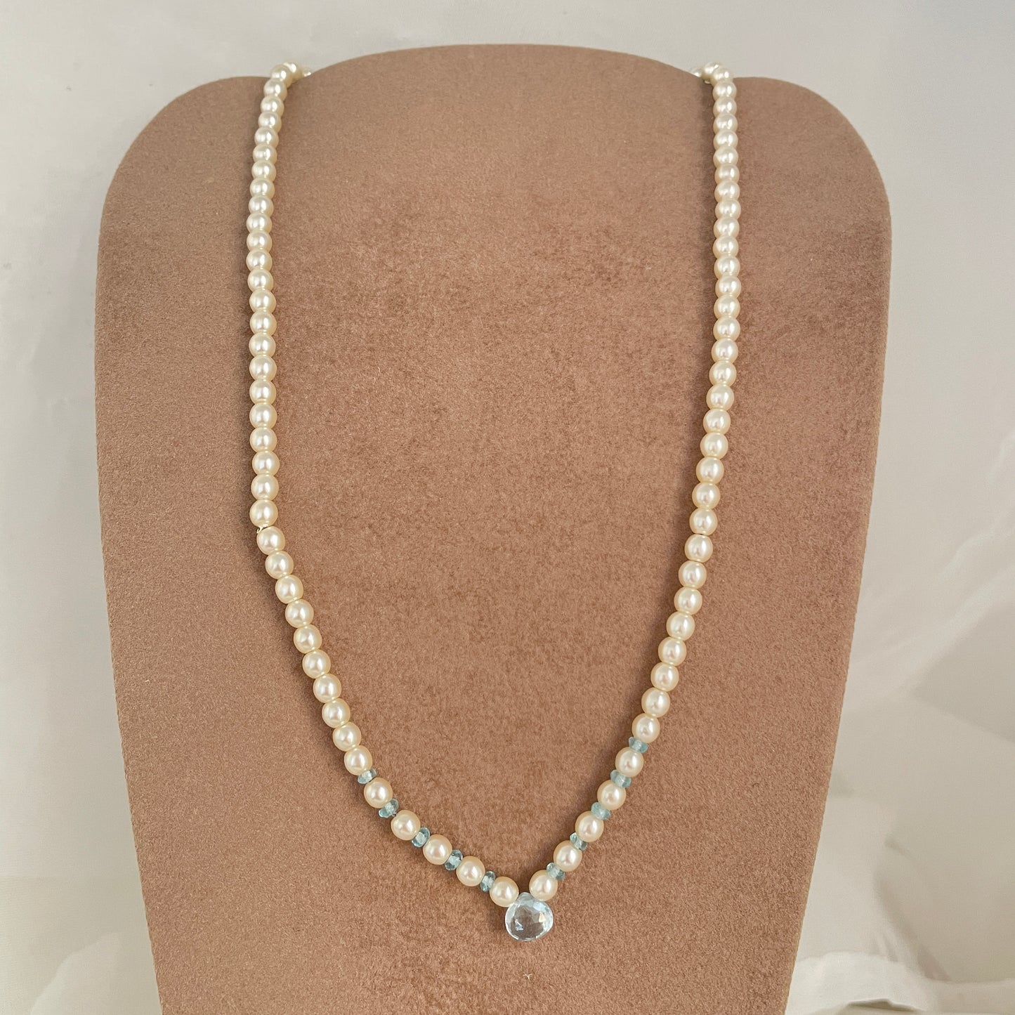 Collana principessa con risino o perle tonde cristalli rubino o azzurro ghiaccio cm 38 - Lumiere Bijoux
